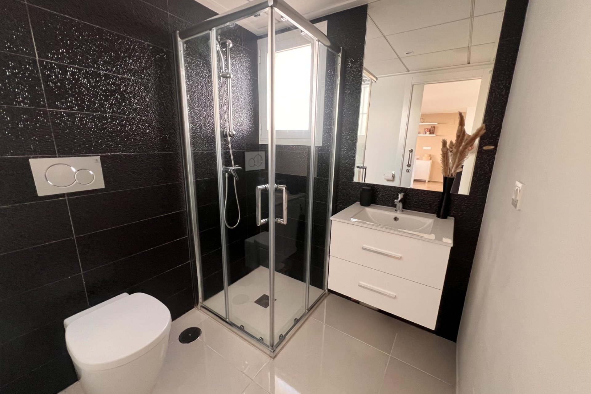 Resale - Villa - Torrevieja