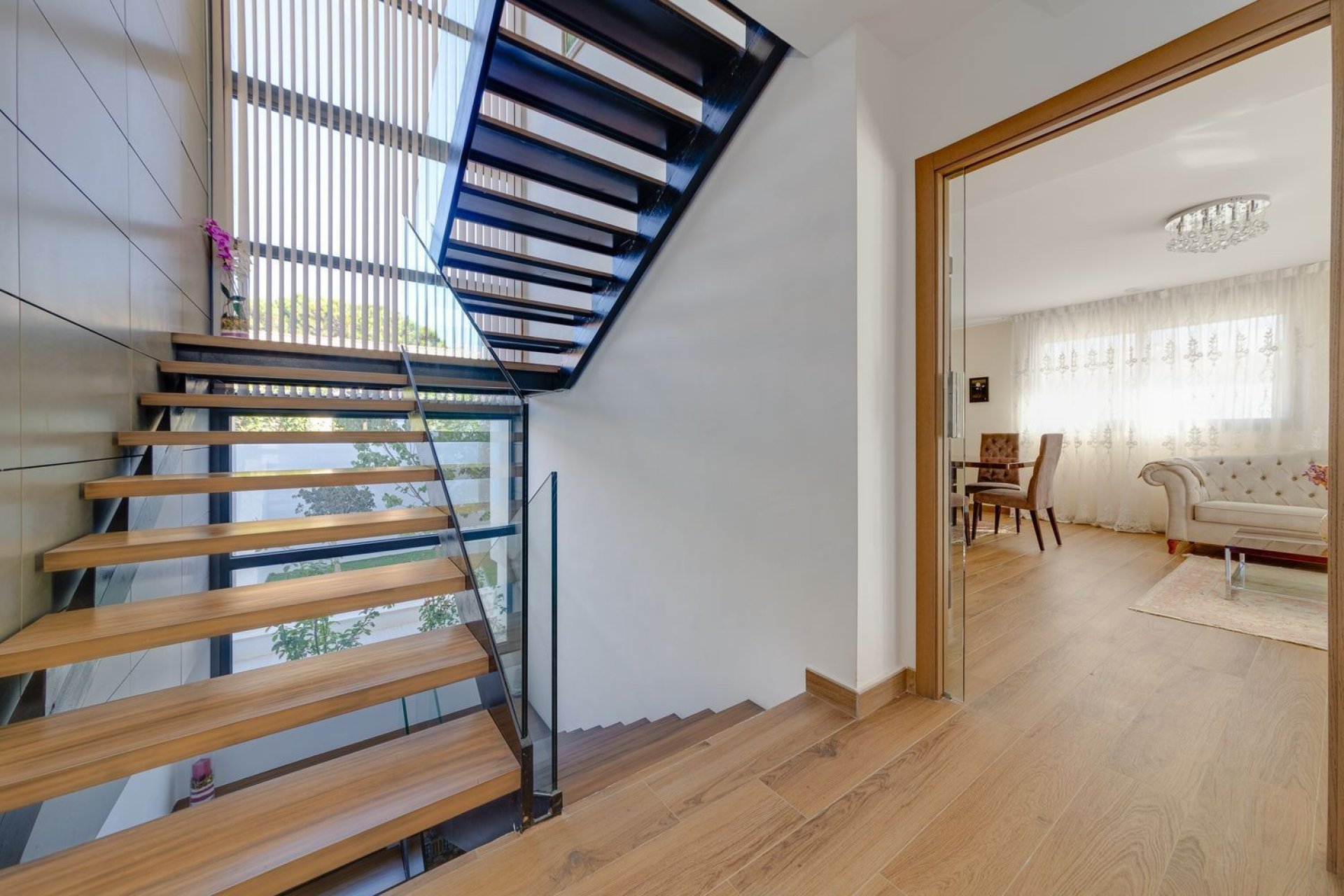 Resale - Villa - Torrevieja