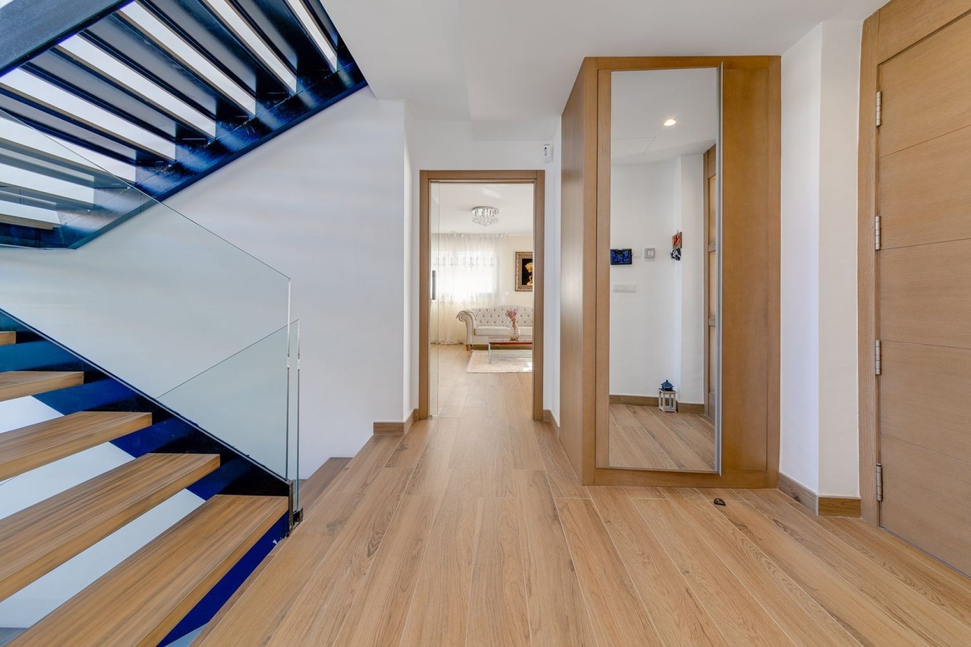 Resale - Villa - Torrevieja