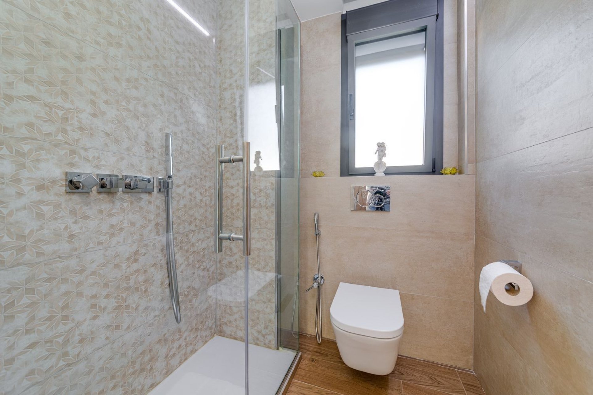 Resale - Villa - Torrevieja