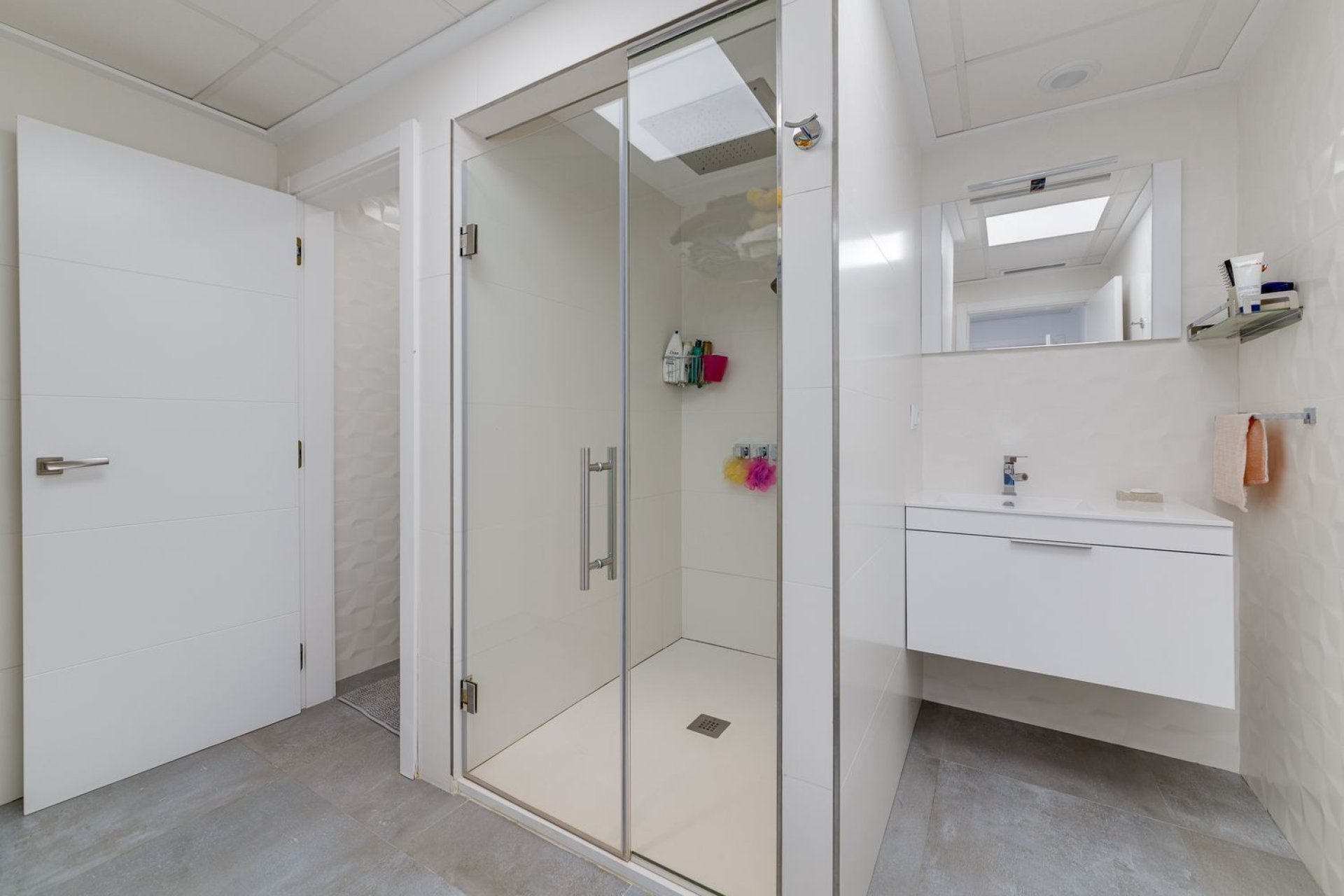 Resale - Villa - Torrevieja