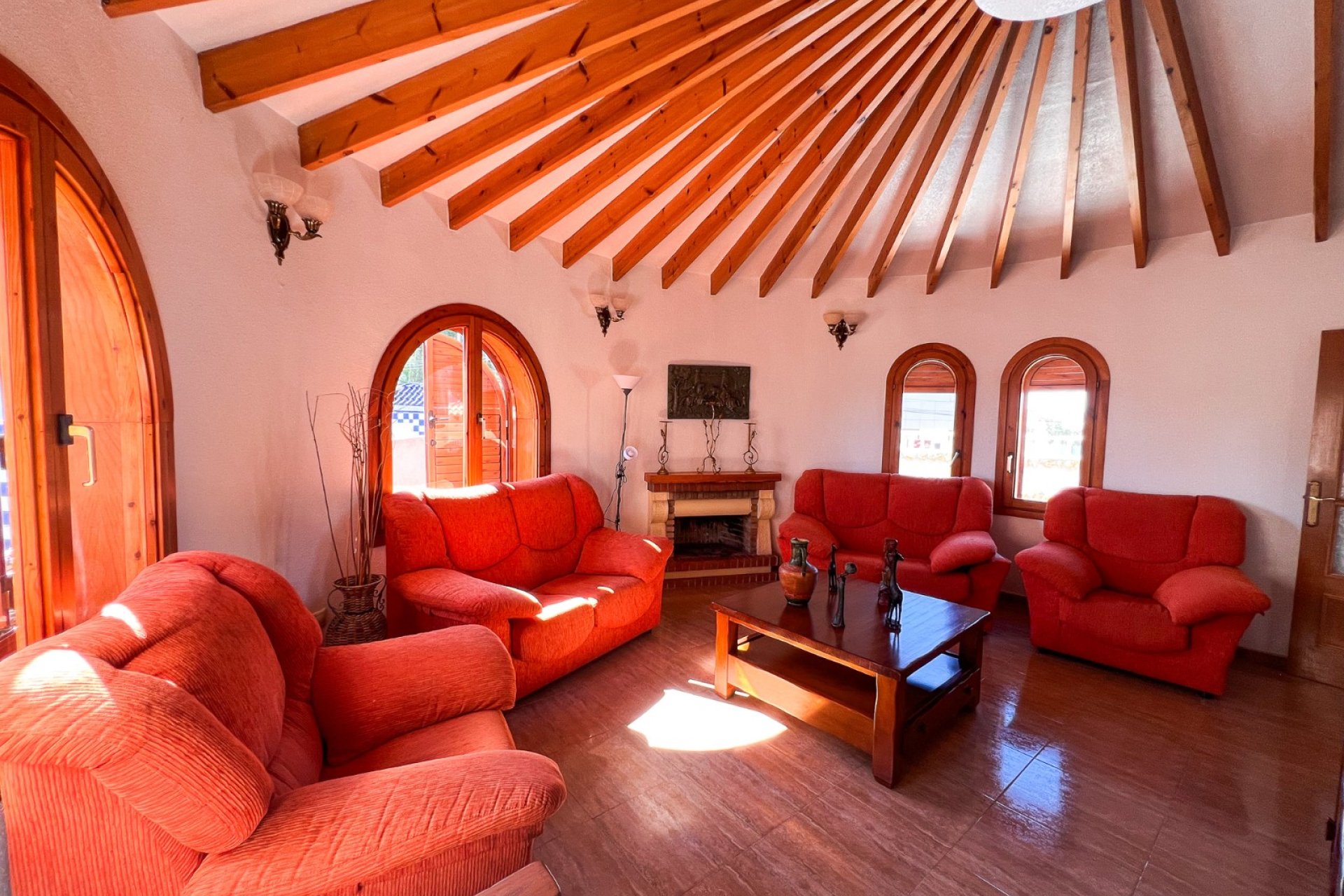 Resale - Villa - Torrevieja