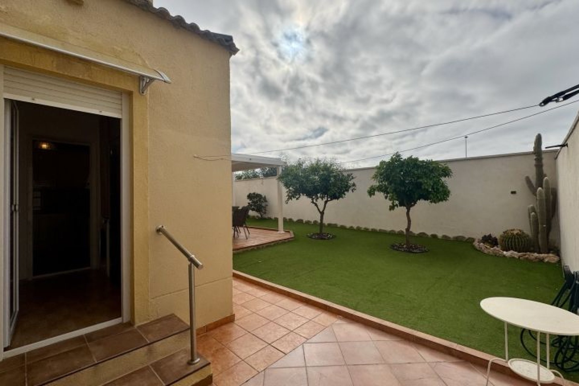 Resale - Villa - Torrevieja