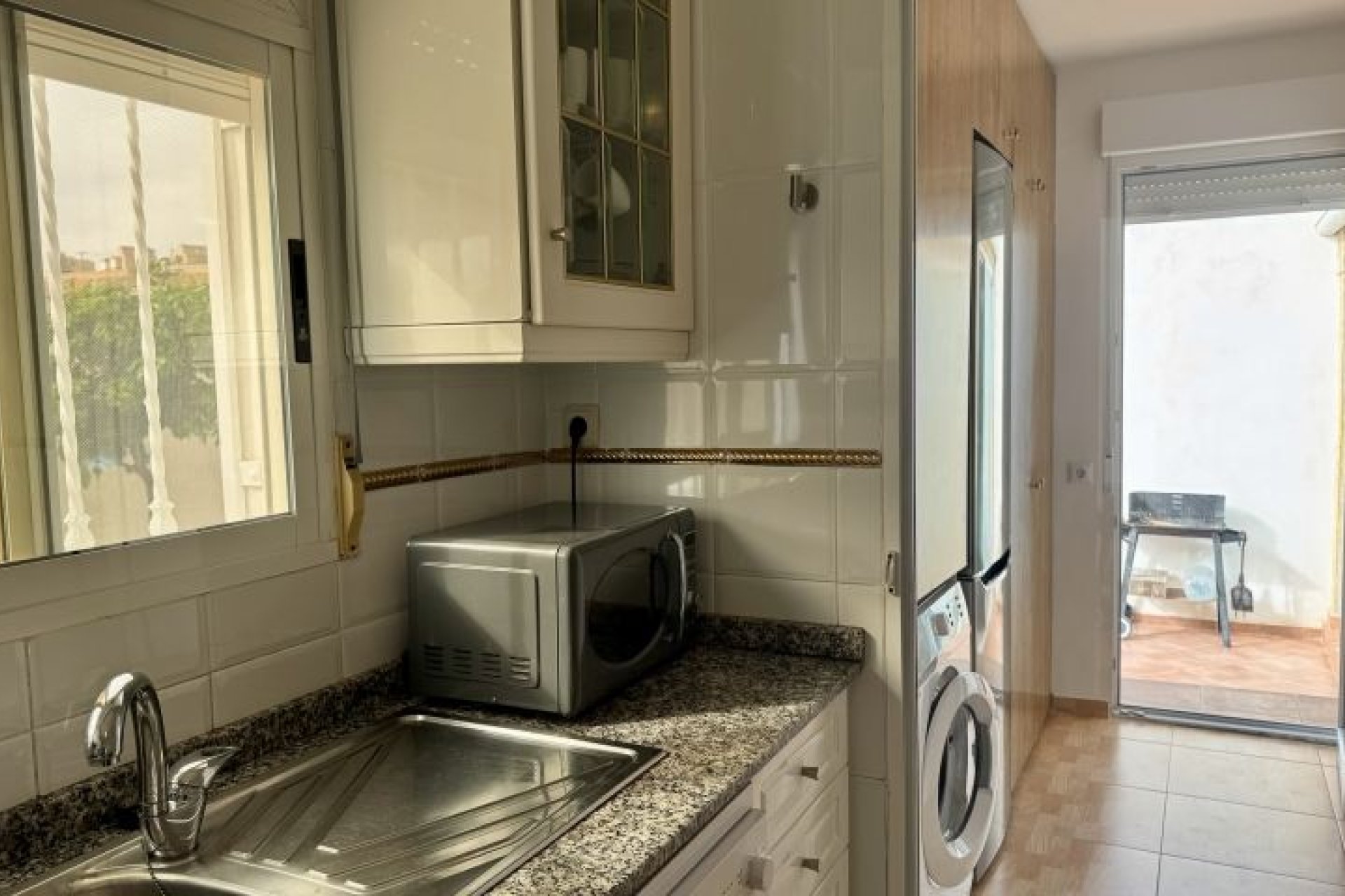 Resale - Villa - Torrevieja