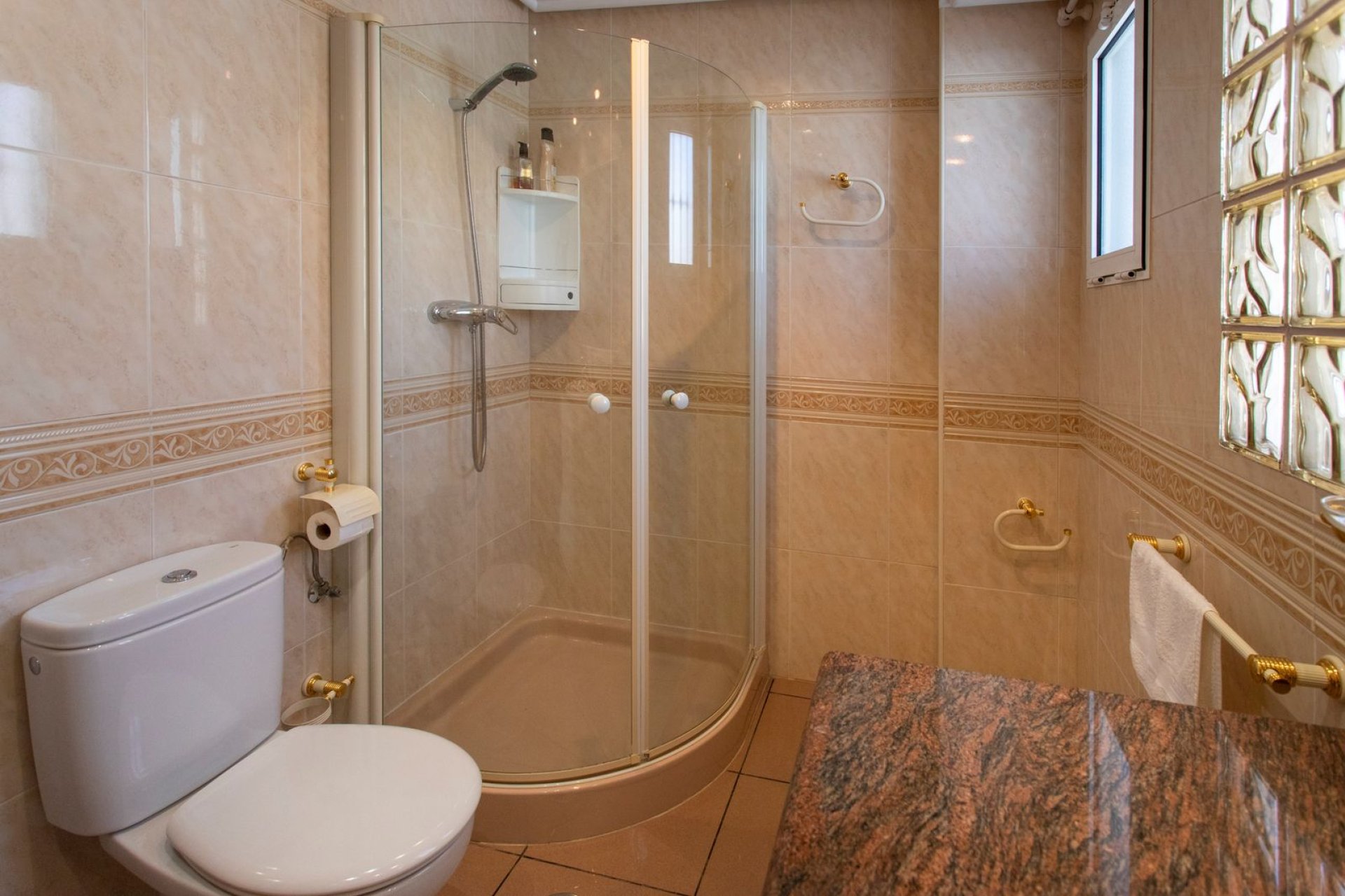 Resale - Villa - Torrevieja