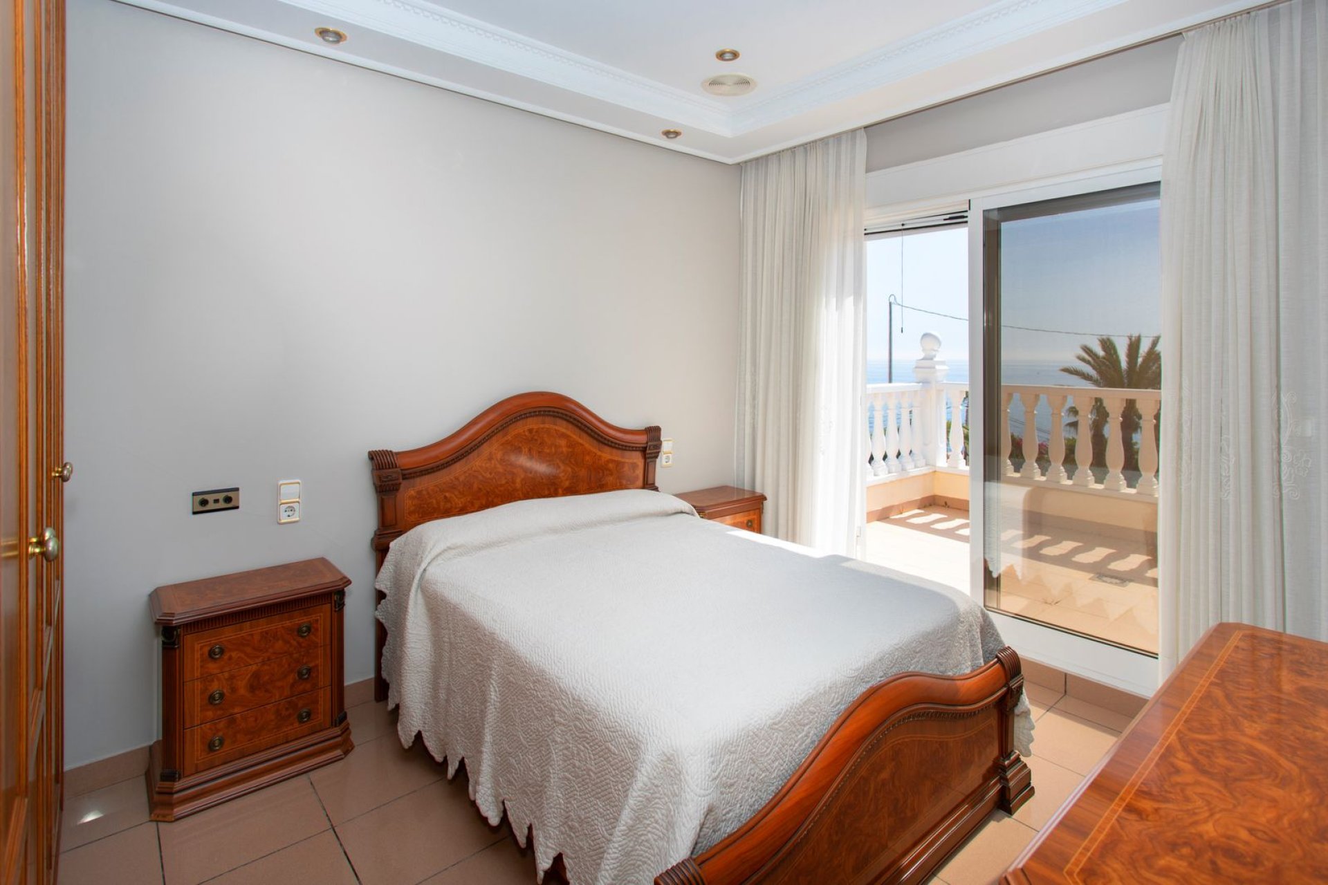 Resale - Villa - Torrevieja