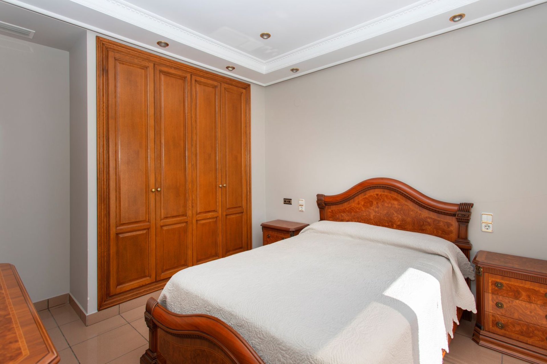 Resale - Villa - Torrevieja