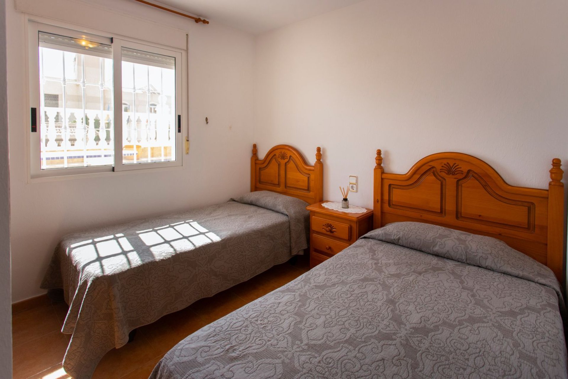 Resale - Villa - Torrevieja