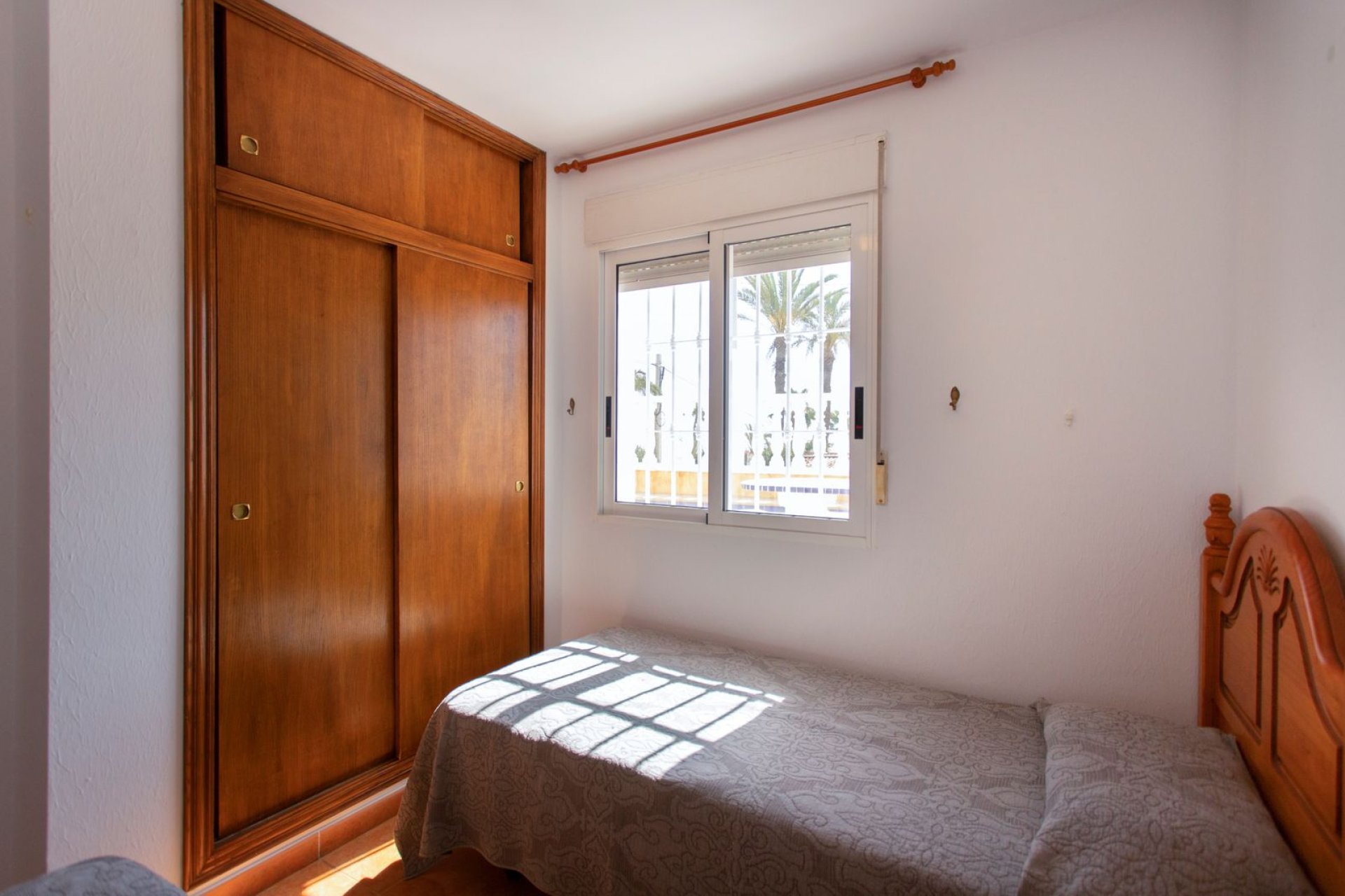 Resale - Villa - Torrevieja