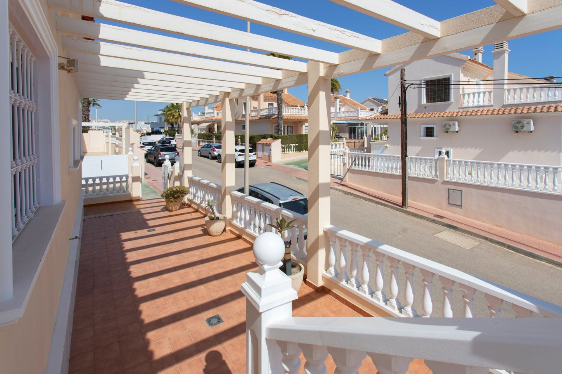 Resale - Villa - Torrevieja