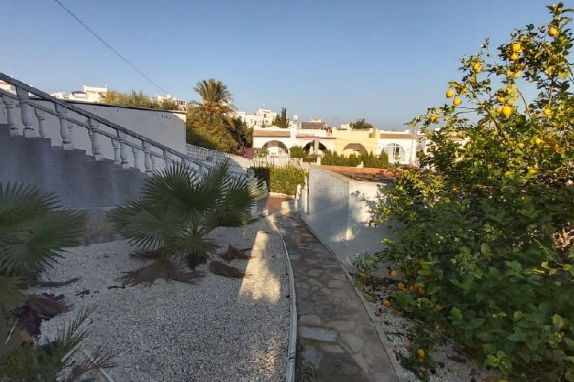 Resale - Villa - Torrevieja