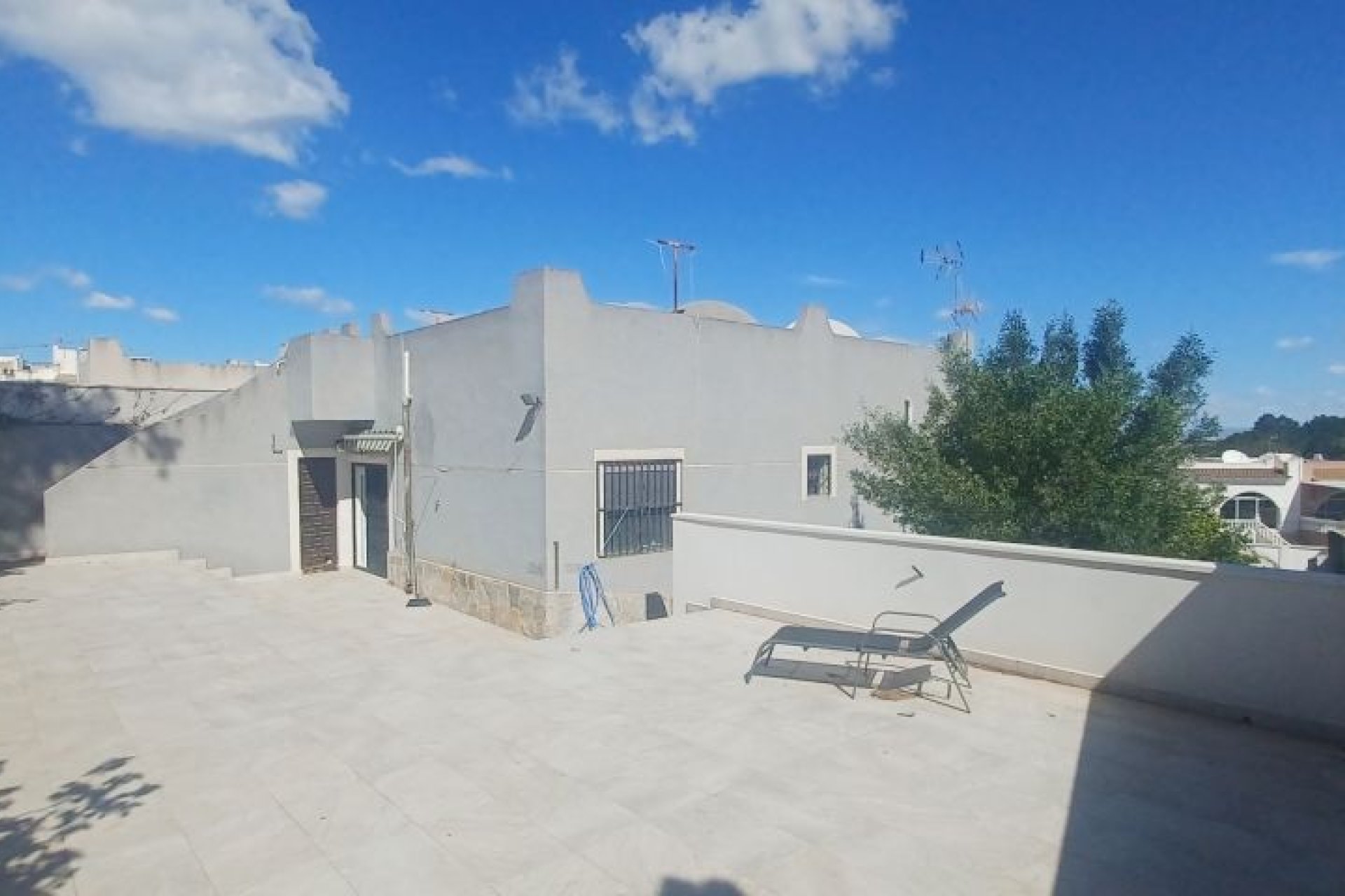 Resale - Villa - Torrevieja