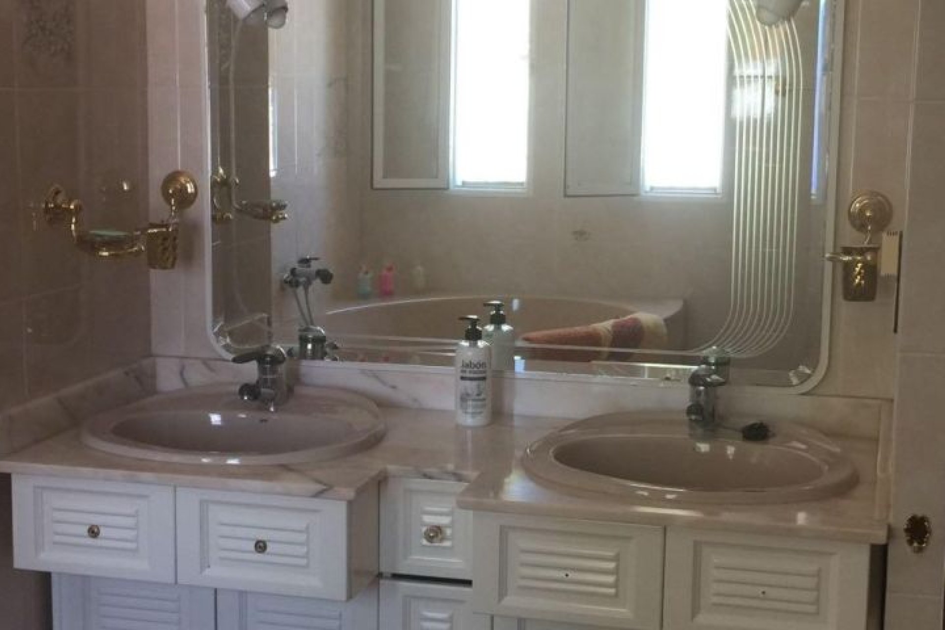 Resale - Villa - Torrevieja