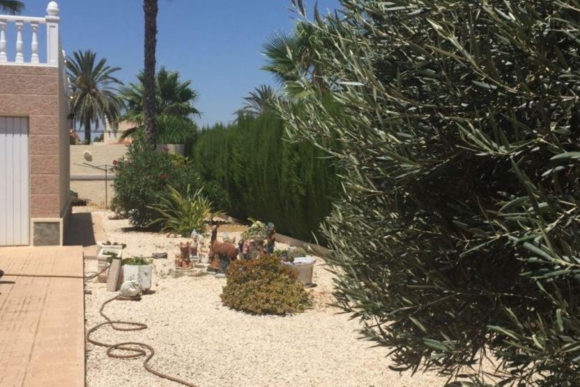 Resale - Villa - Torrevieja