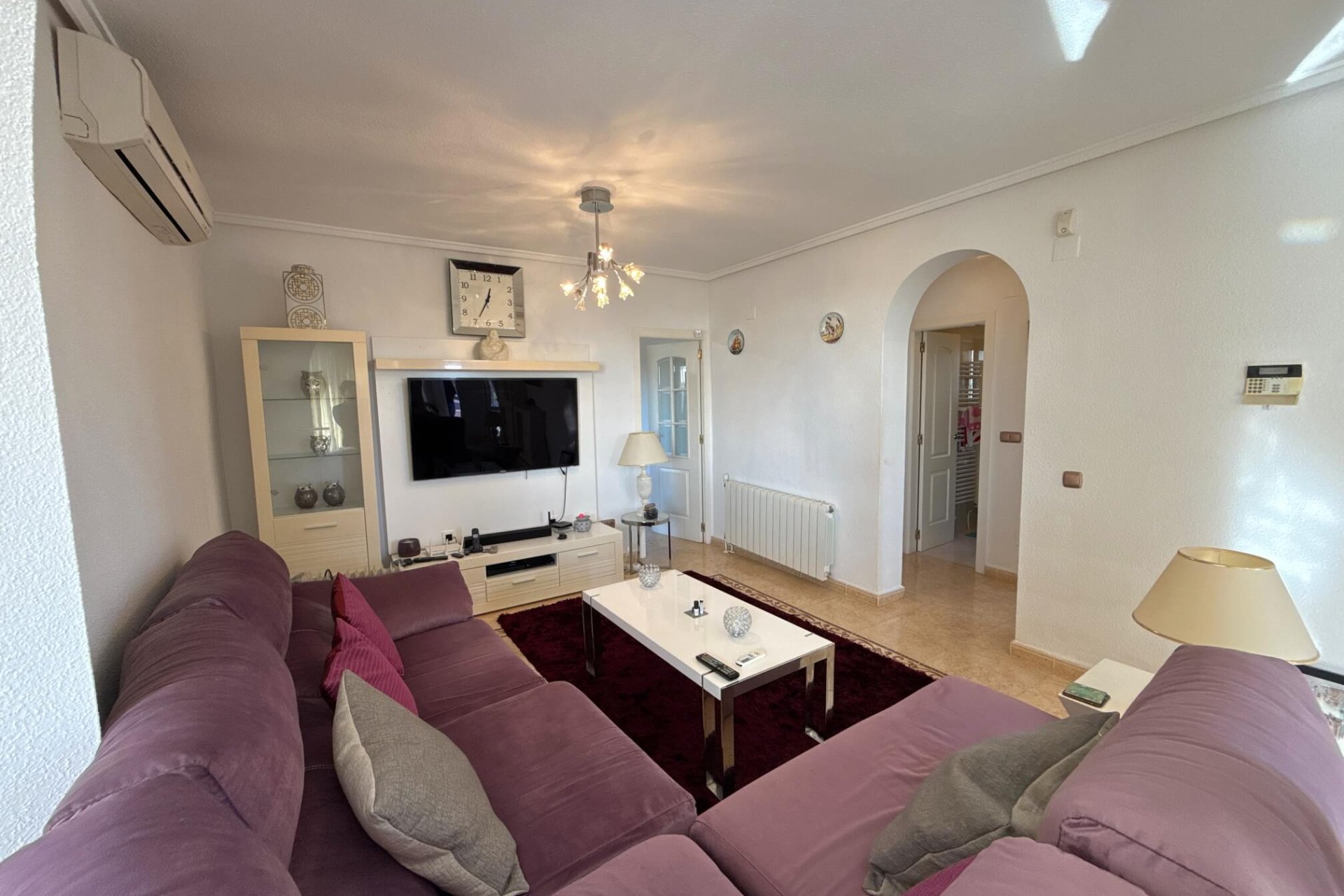 Resale - Villa - Villamartin