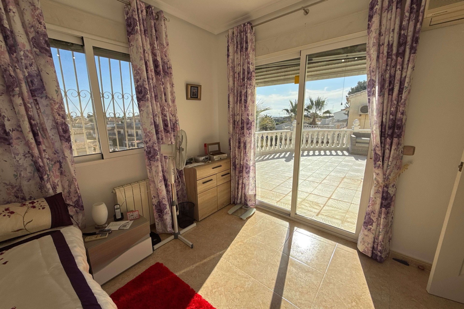 Resale - Villa - Villamartin