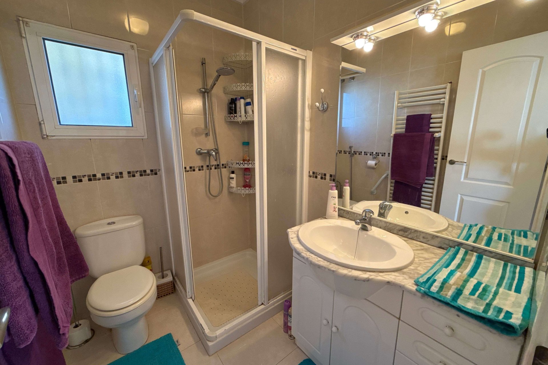 Resale - Villa - Villamartin