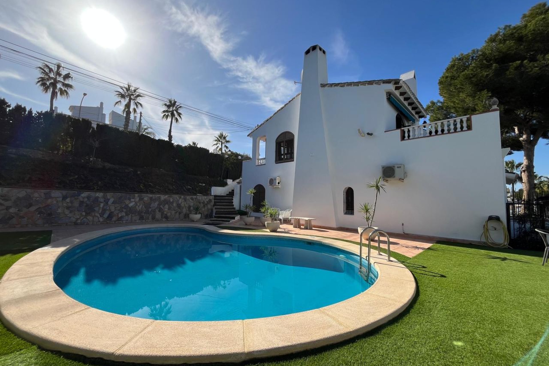 Resale - Villa - Villamartin