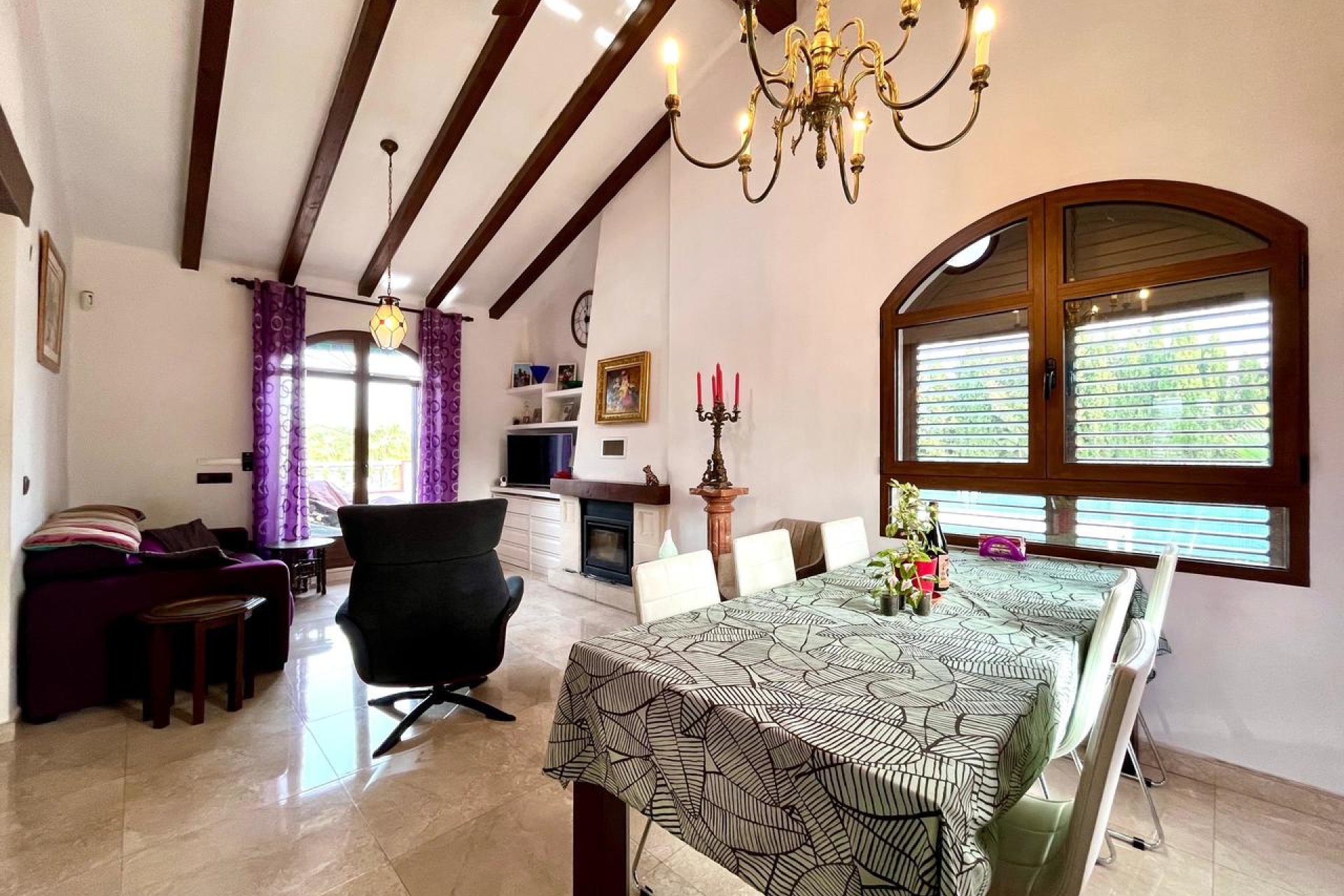 Resale - Villa - Villamartin