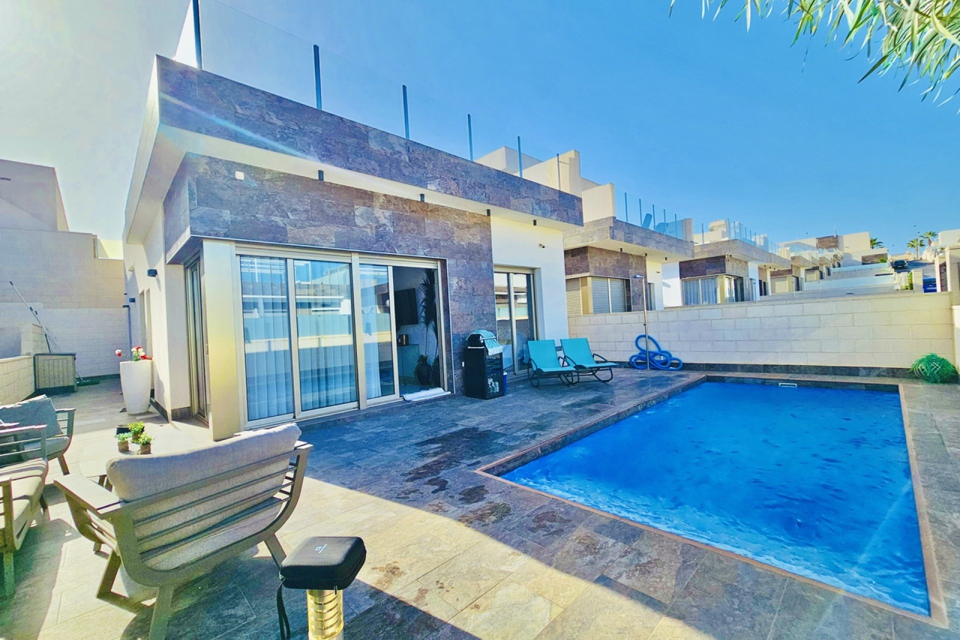 Resale - Villa - Villamartin
