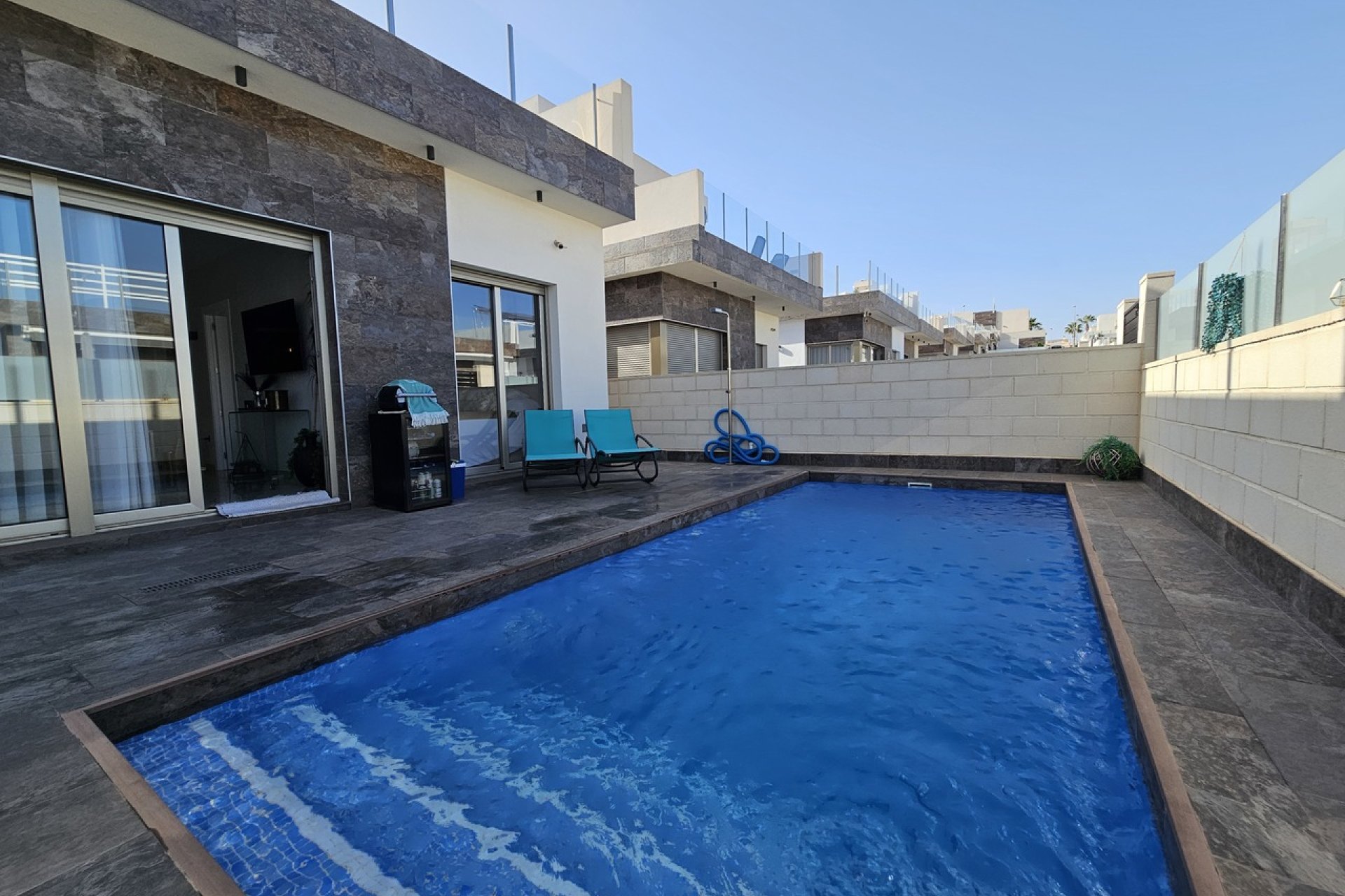 Resale - Villa - Villamartin