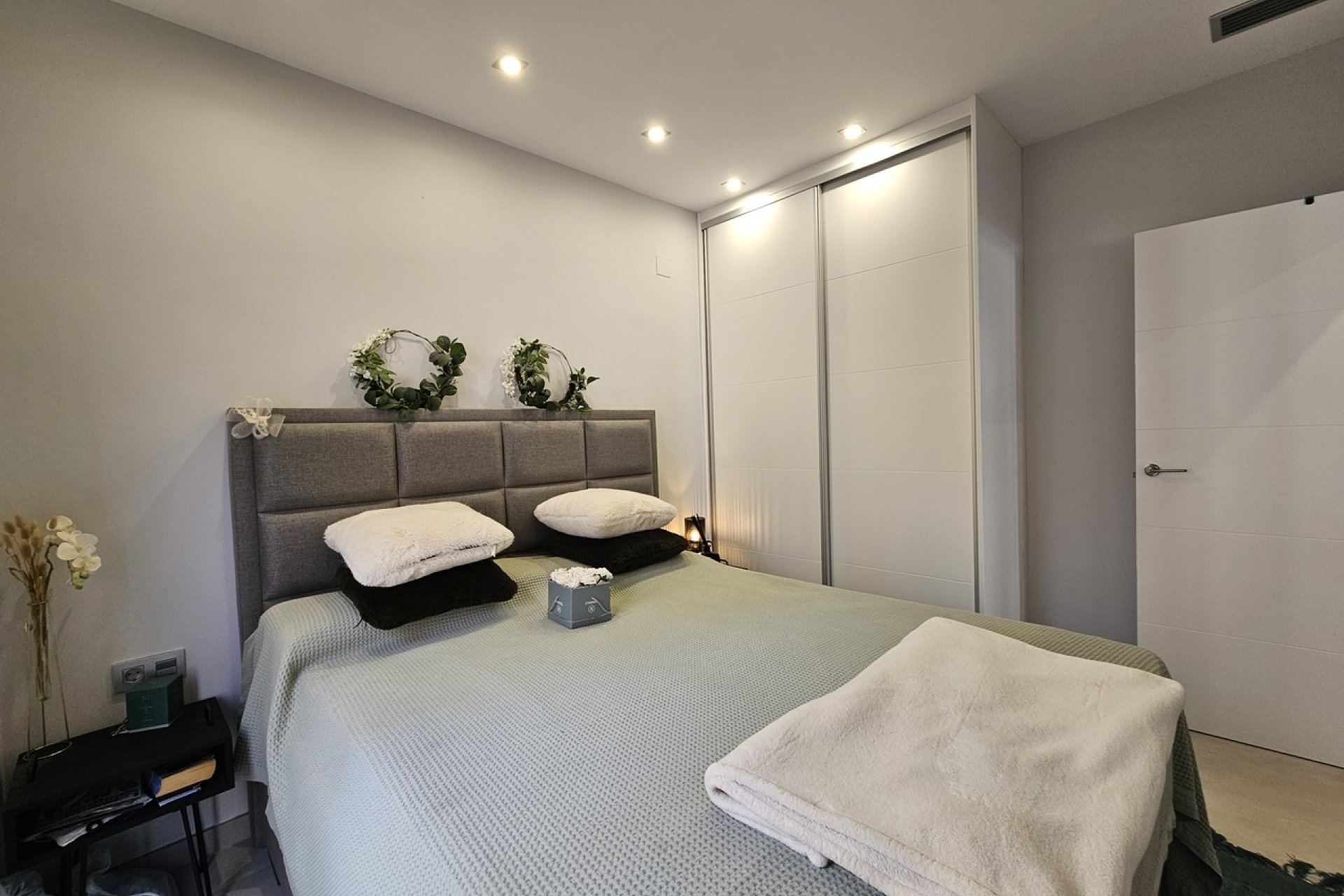 Resale - Villa - Villamartin