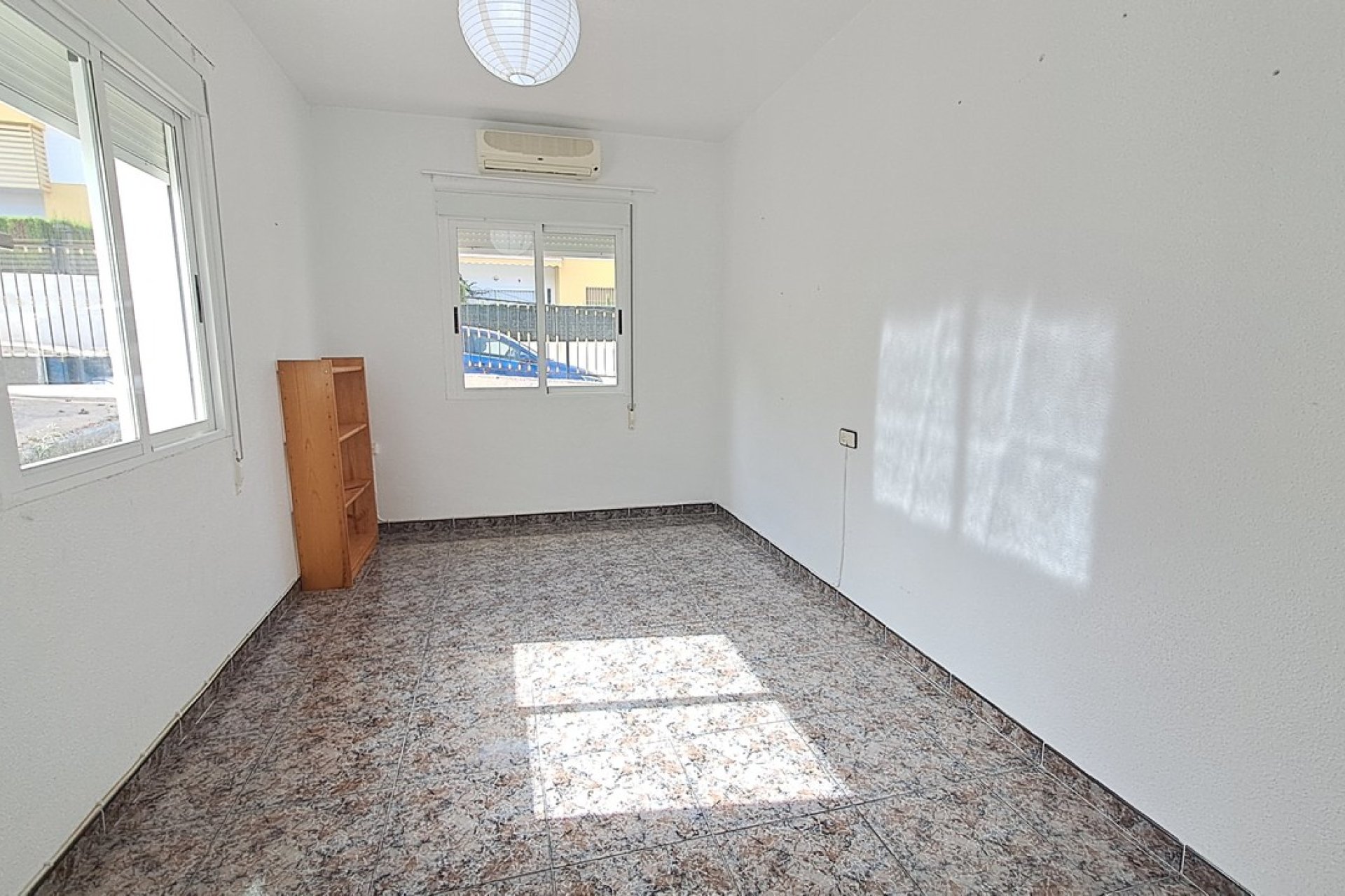 Resale - Villa - Villamartin