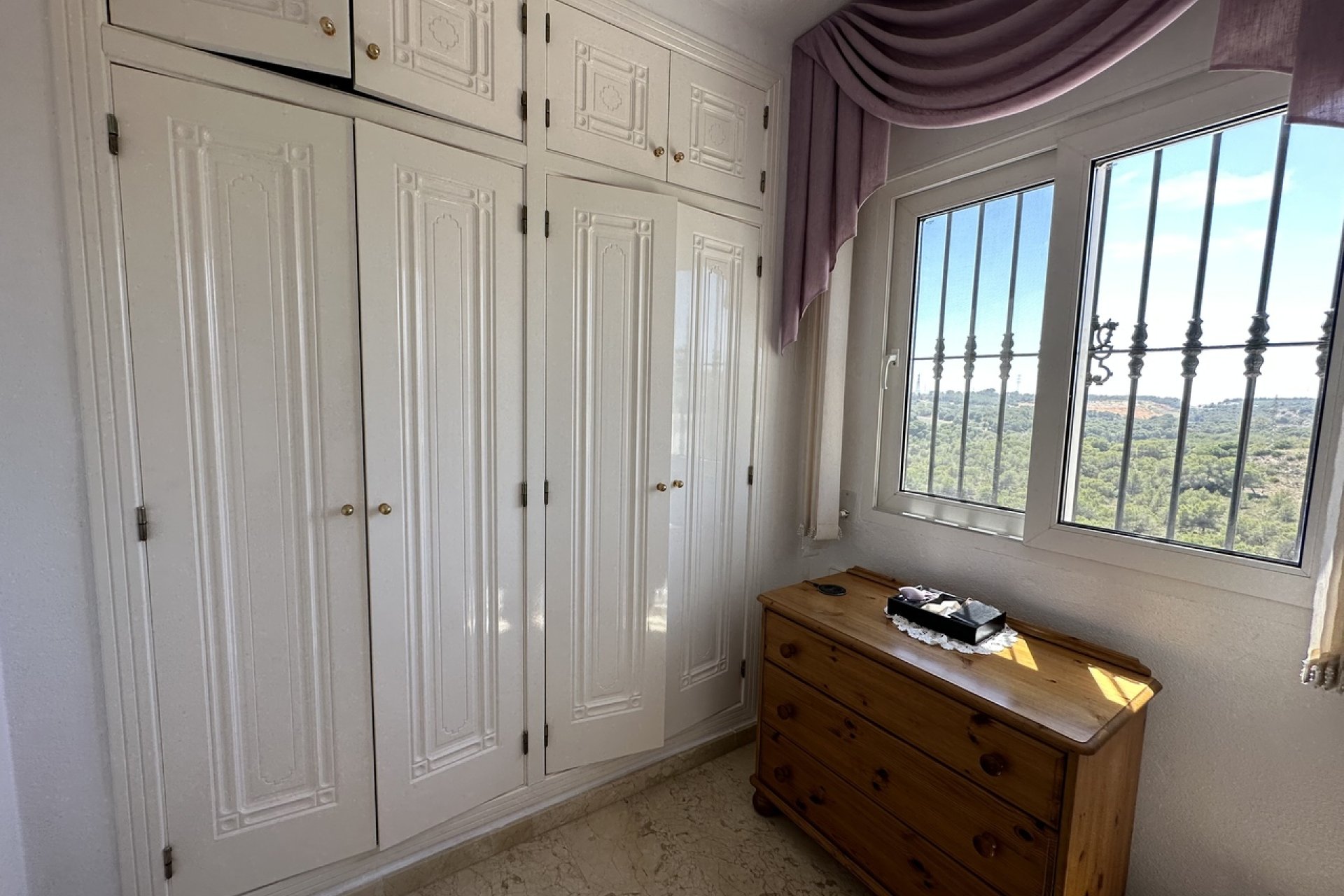 Resale - Villa - Villamartin