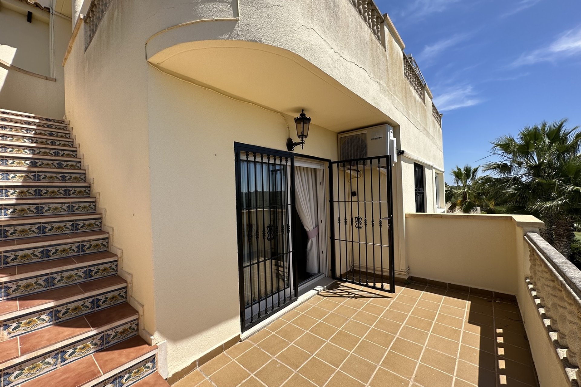 Resale - Villa - Villamartin