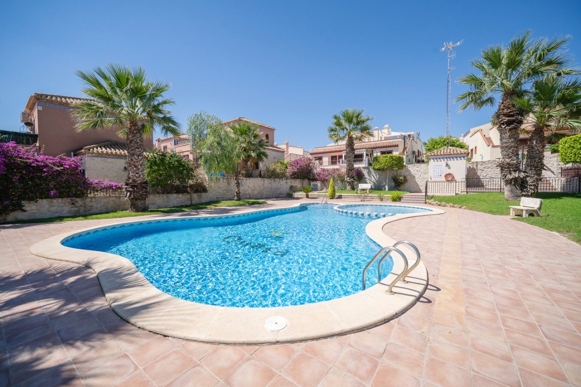 Reventa - Adosado - San Miguel de Salinas - San Miguel