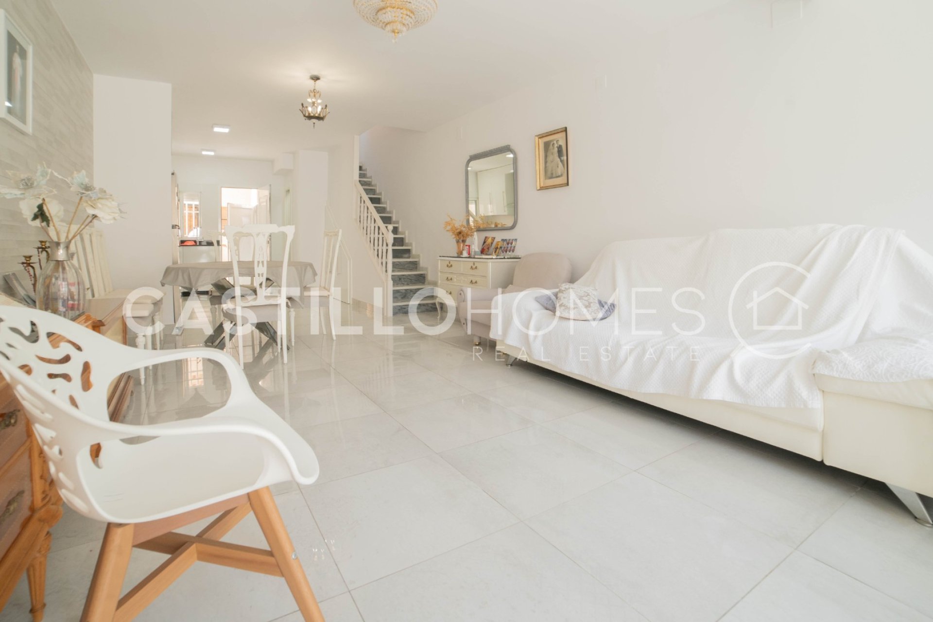Reventa - Adosado - Torrevieja - Urb. Rosaleda