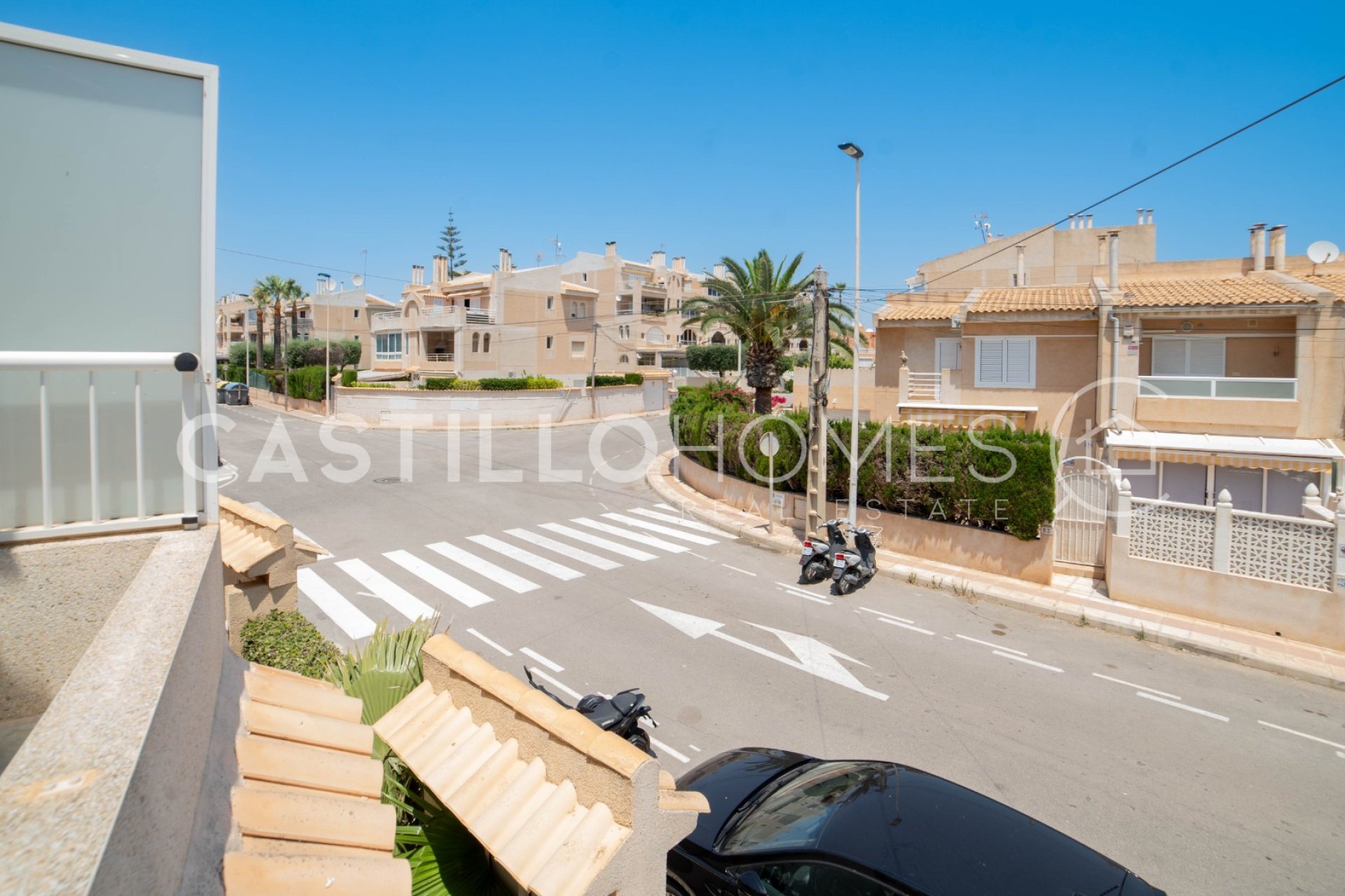 Reventa - Adosado - Torrevieja - Urb. Rosaleda