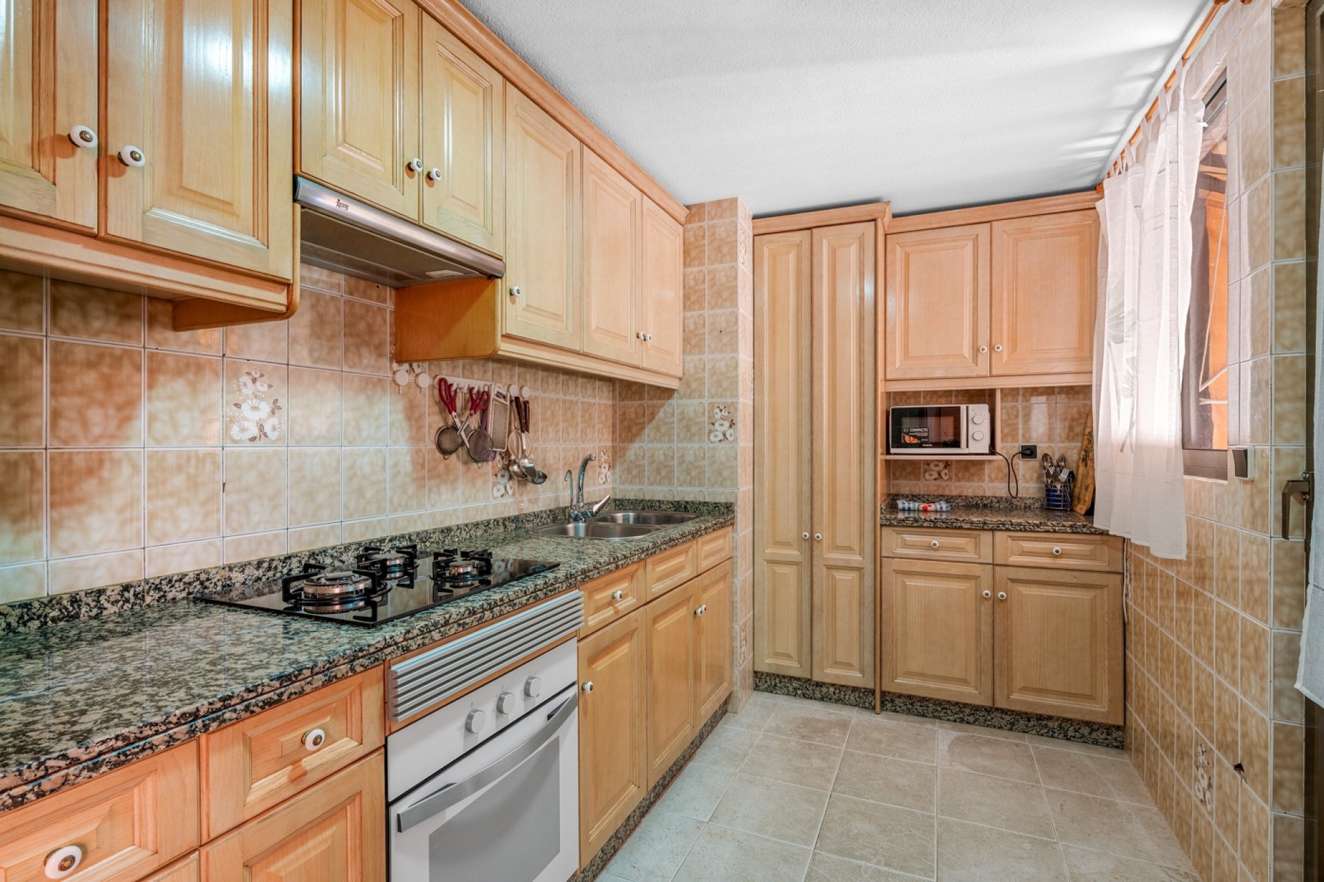 Reventa - Apartamento / piso - Arenales del Sol - Segunda linea playa