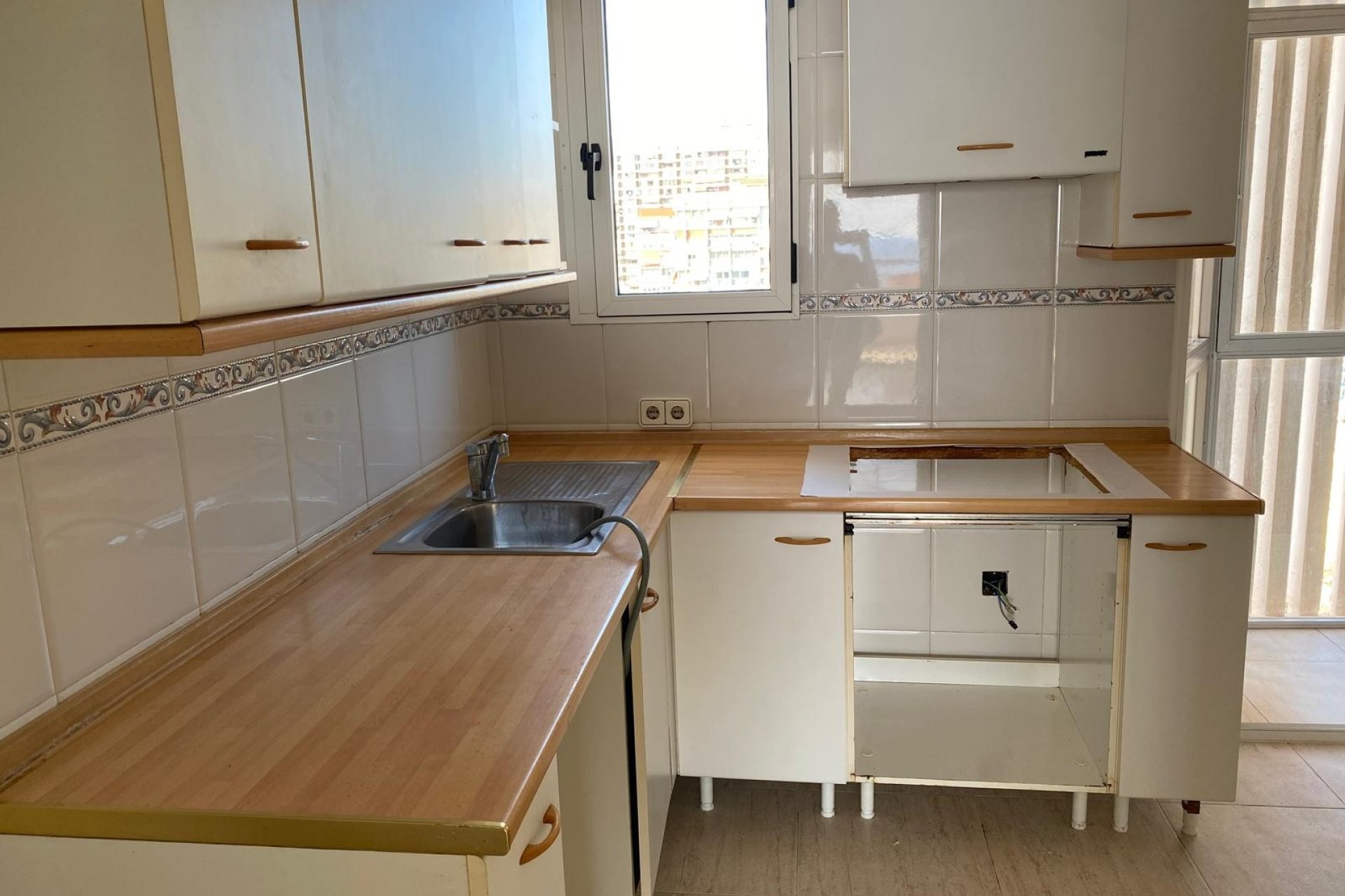 Reventa - Apartamento / piso - Benidorm - 1ª Linea De Playa