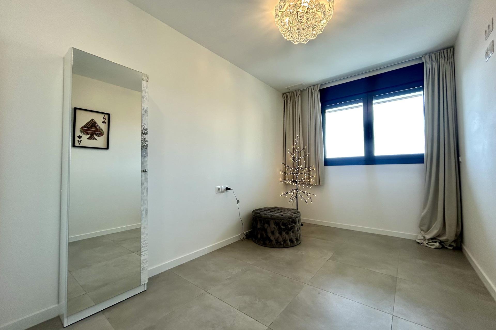 Reventa - Apartamento / piso - Dehesa de Campoamor - Campoamor