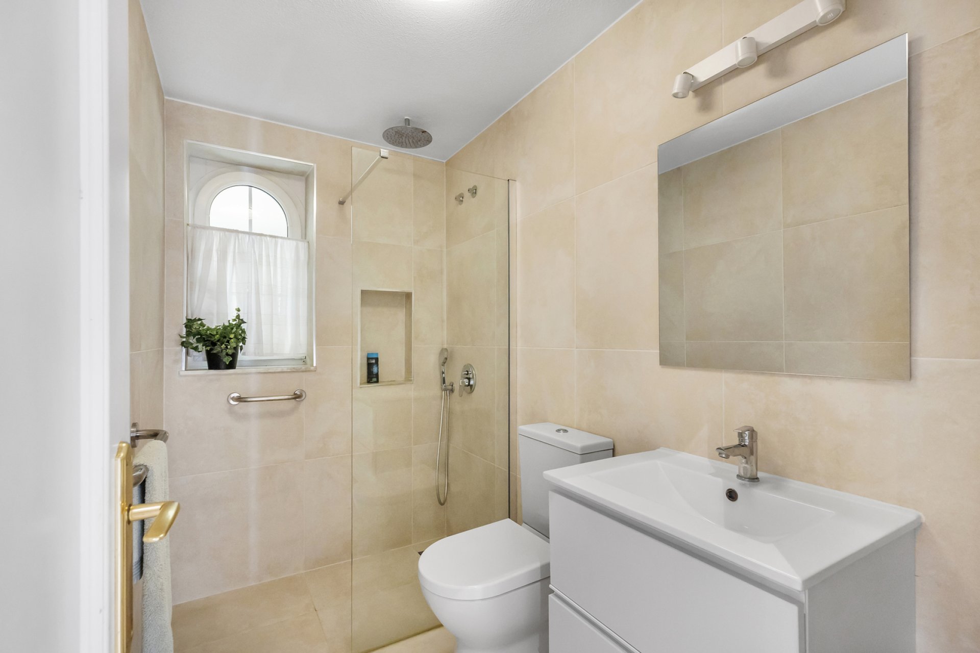 Reventa - Apartamento / piso - Guardamar del Segura