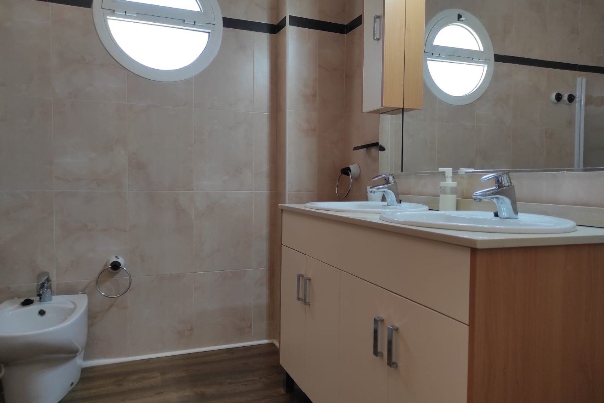 Reventa - Apartamento / piso - Mil Palmeras