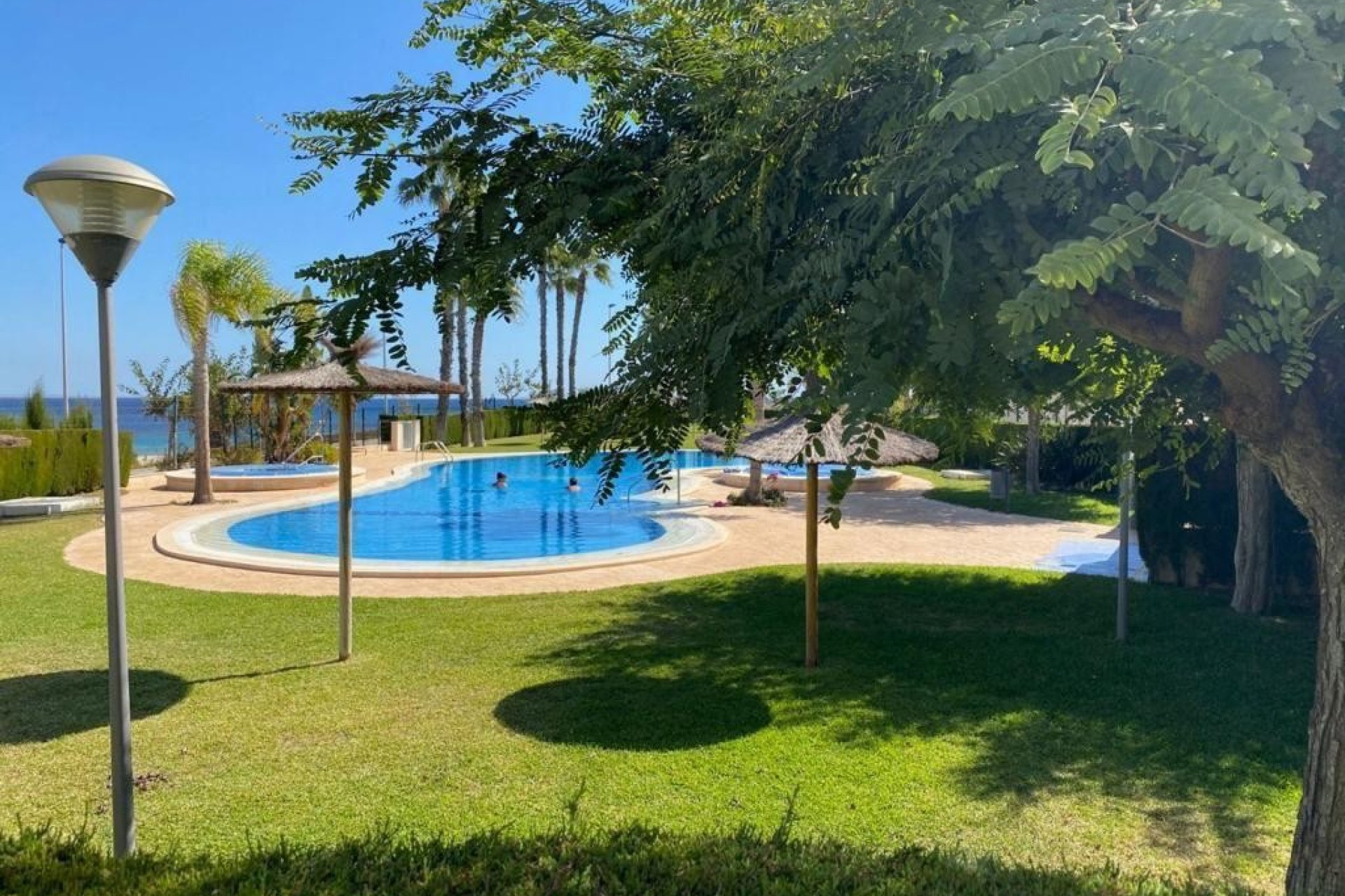 Reventa - Apartamento / piso - Mil Palmeras