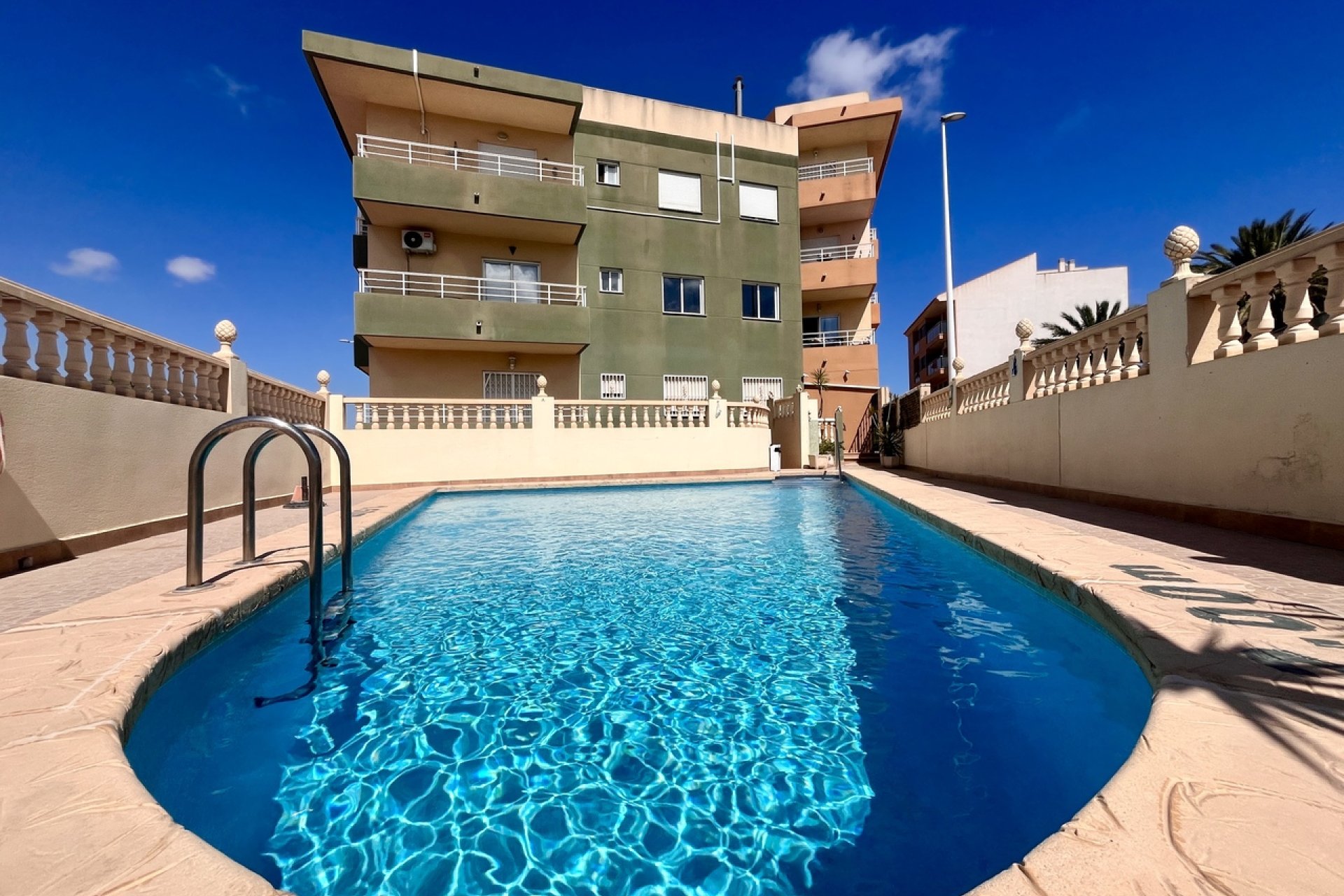 Reventa - Apartamento / piso - San Miguel de Salinas