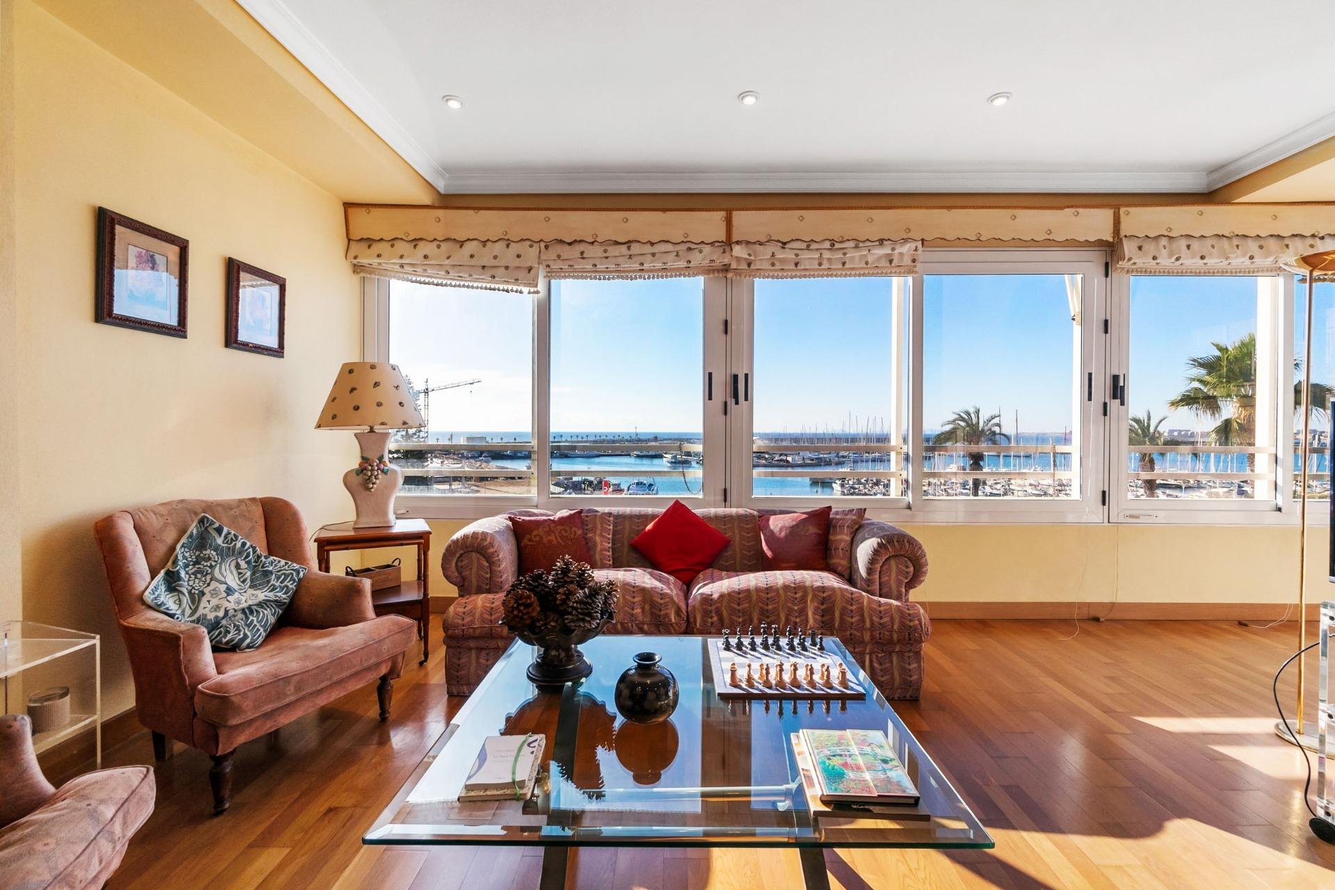 Reventa - Apartamento / piso - Torrevieja - Centro - Muelle Pesquero