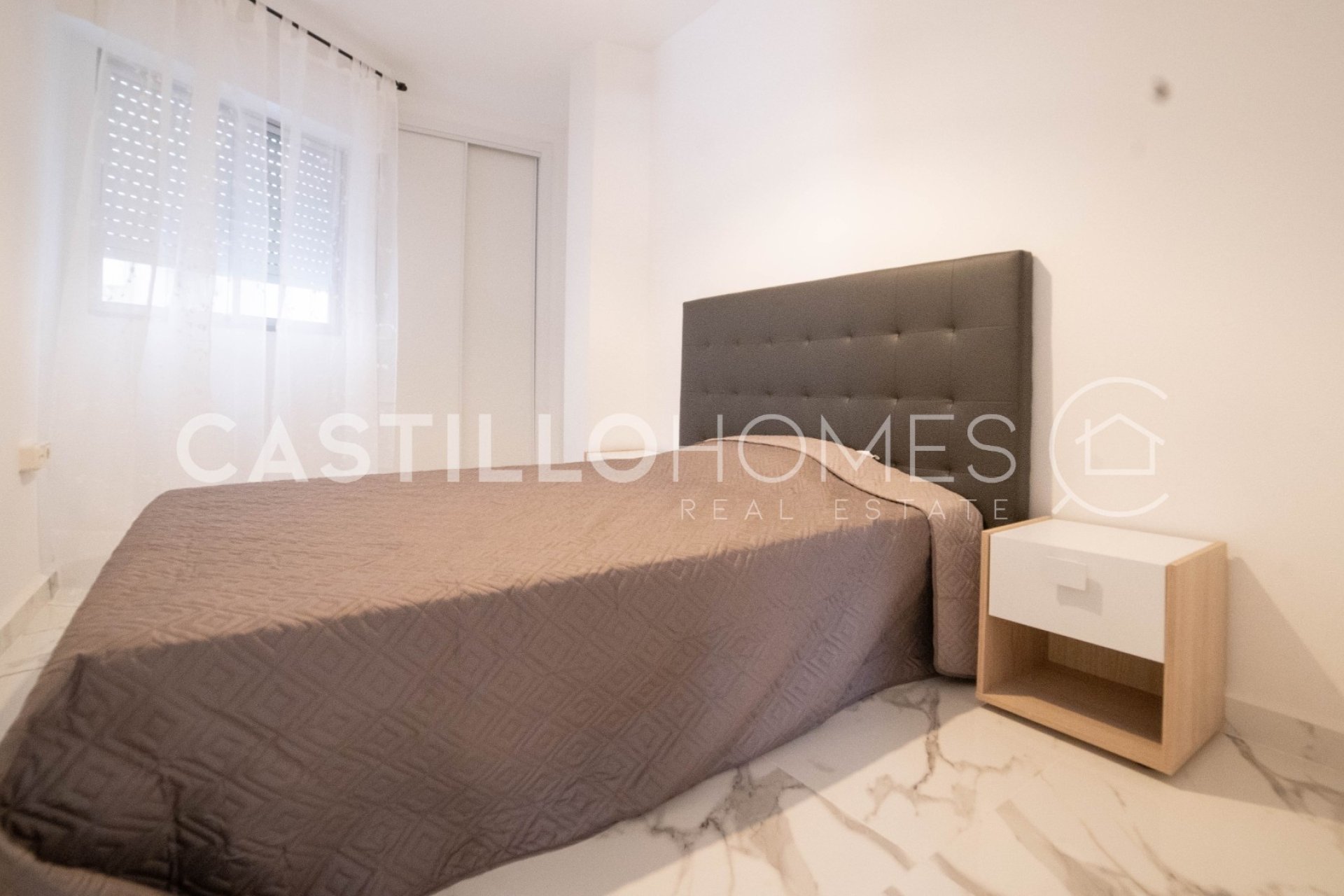 Reventa - Apartamento / piso - Torrevieja - Centro