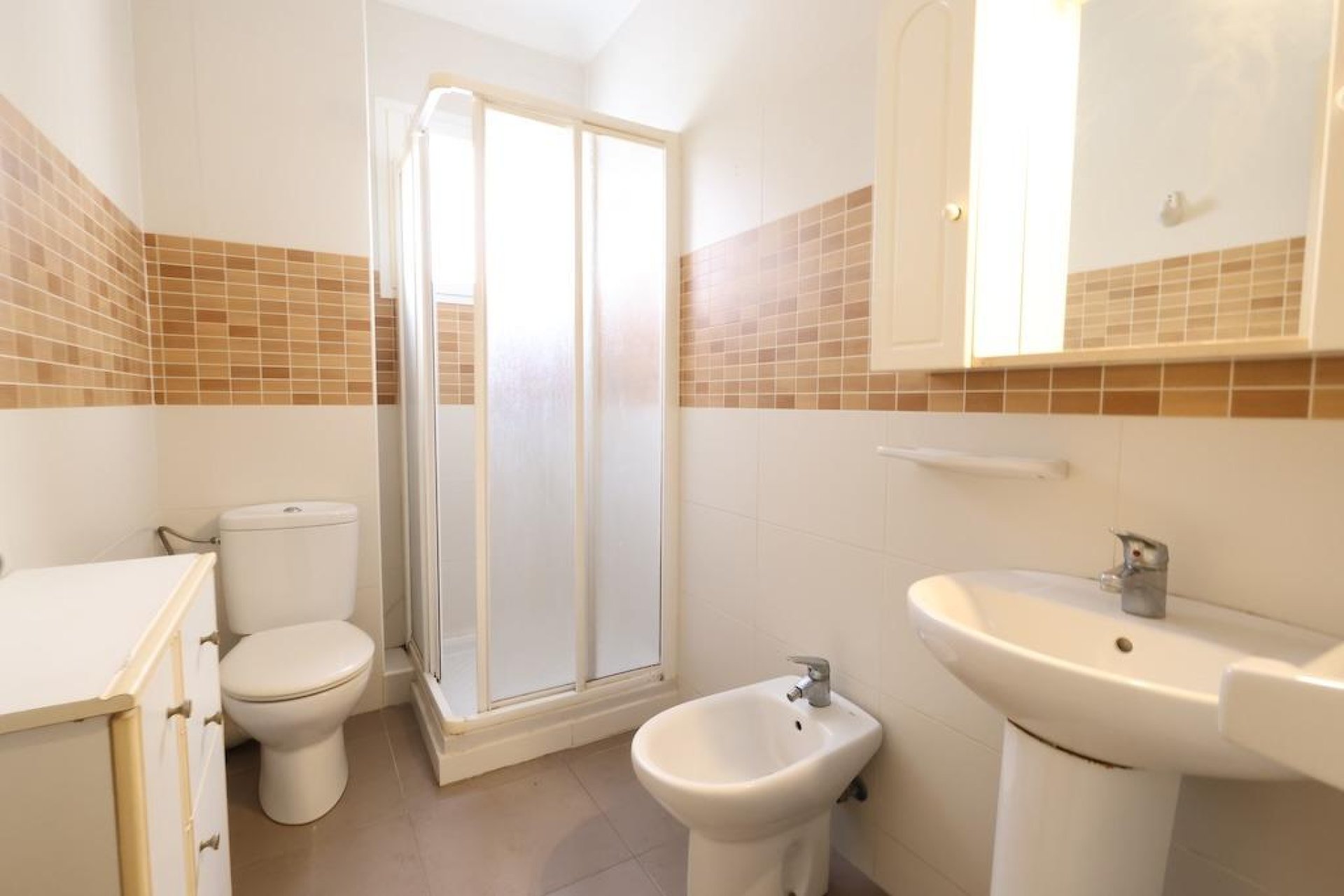 Reventa - Apartamento / piso - Torrevieja - Centro