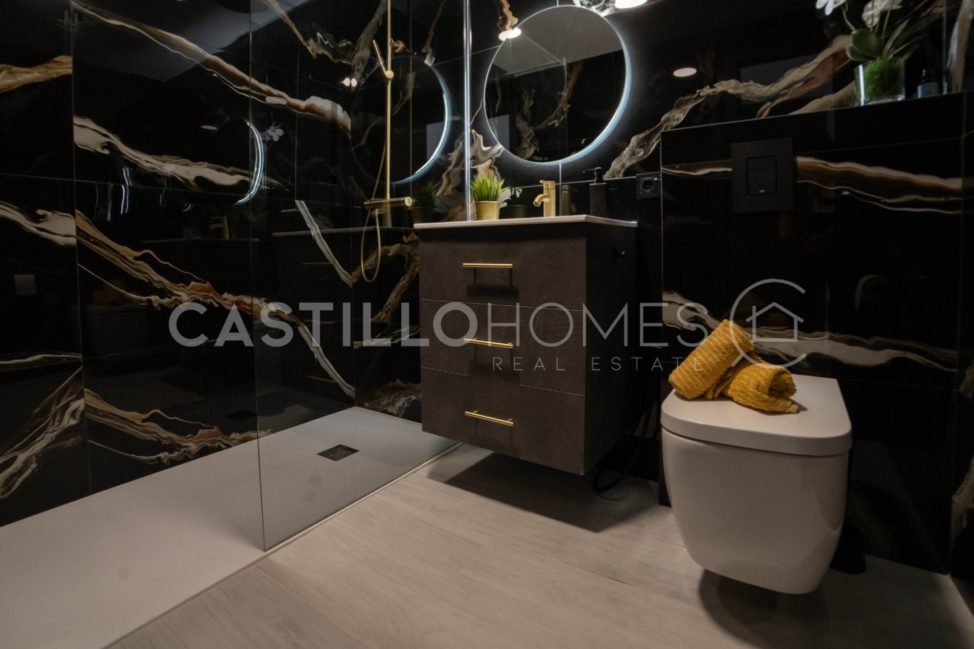 Reventa - Apartamento / piso - Torrevieja - Centro