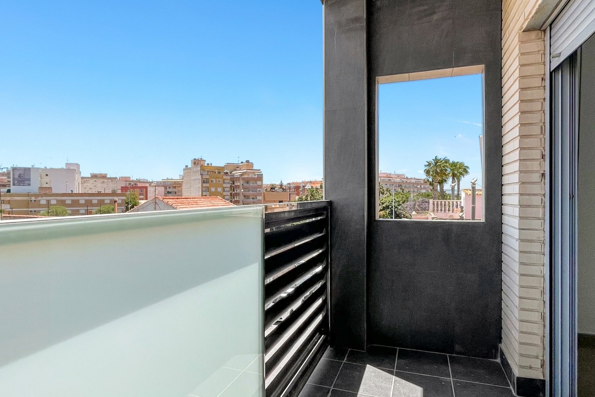 Reventa - Apartamento / piso - Torrevieja - El Acequión - Los Náufragos