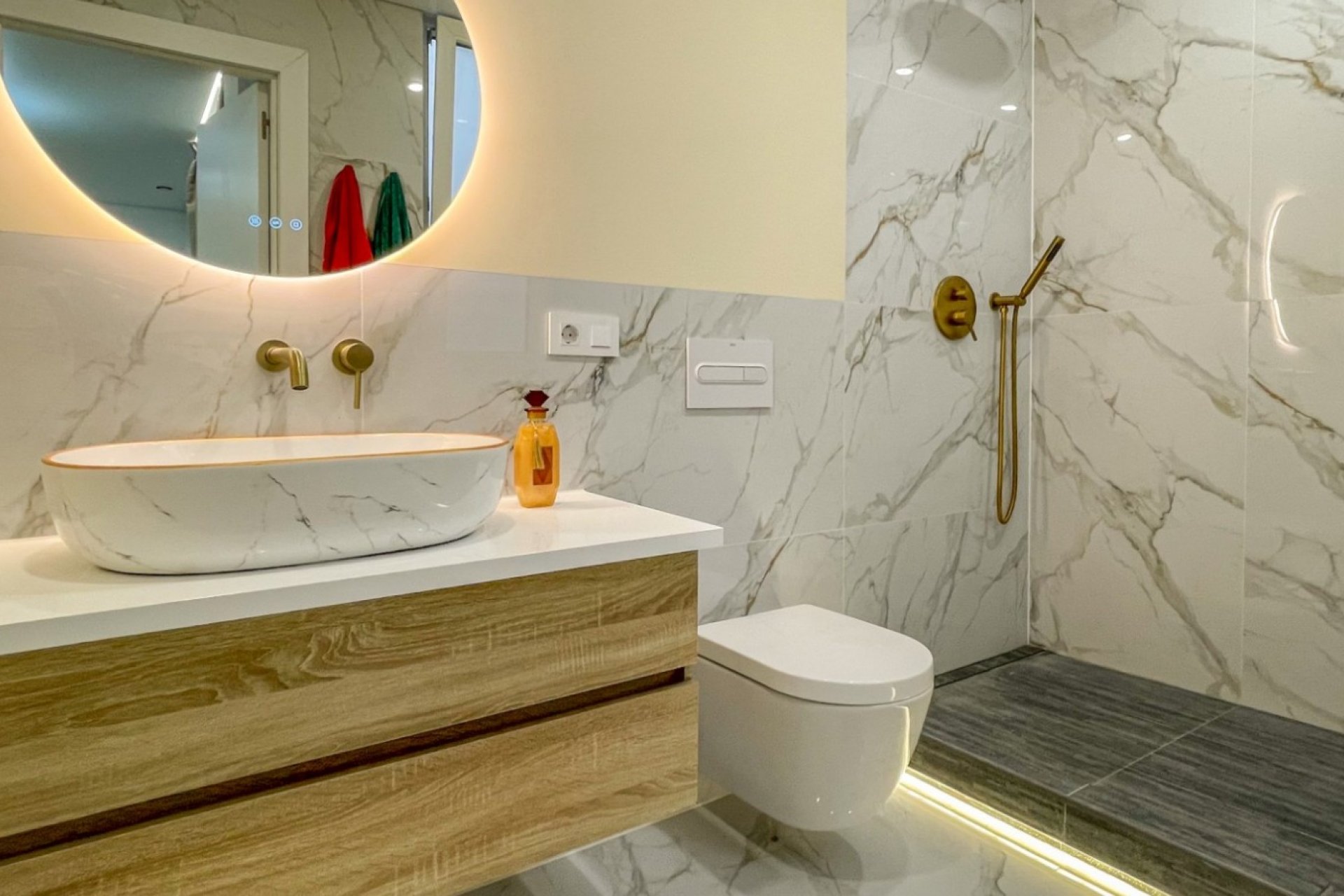 Reventa - Apartamento / piso - Torrevieja - El Acequión - Los Náufragos