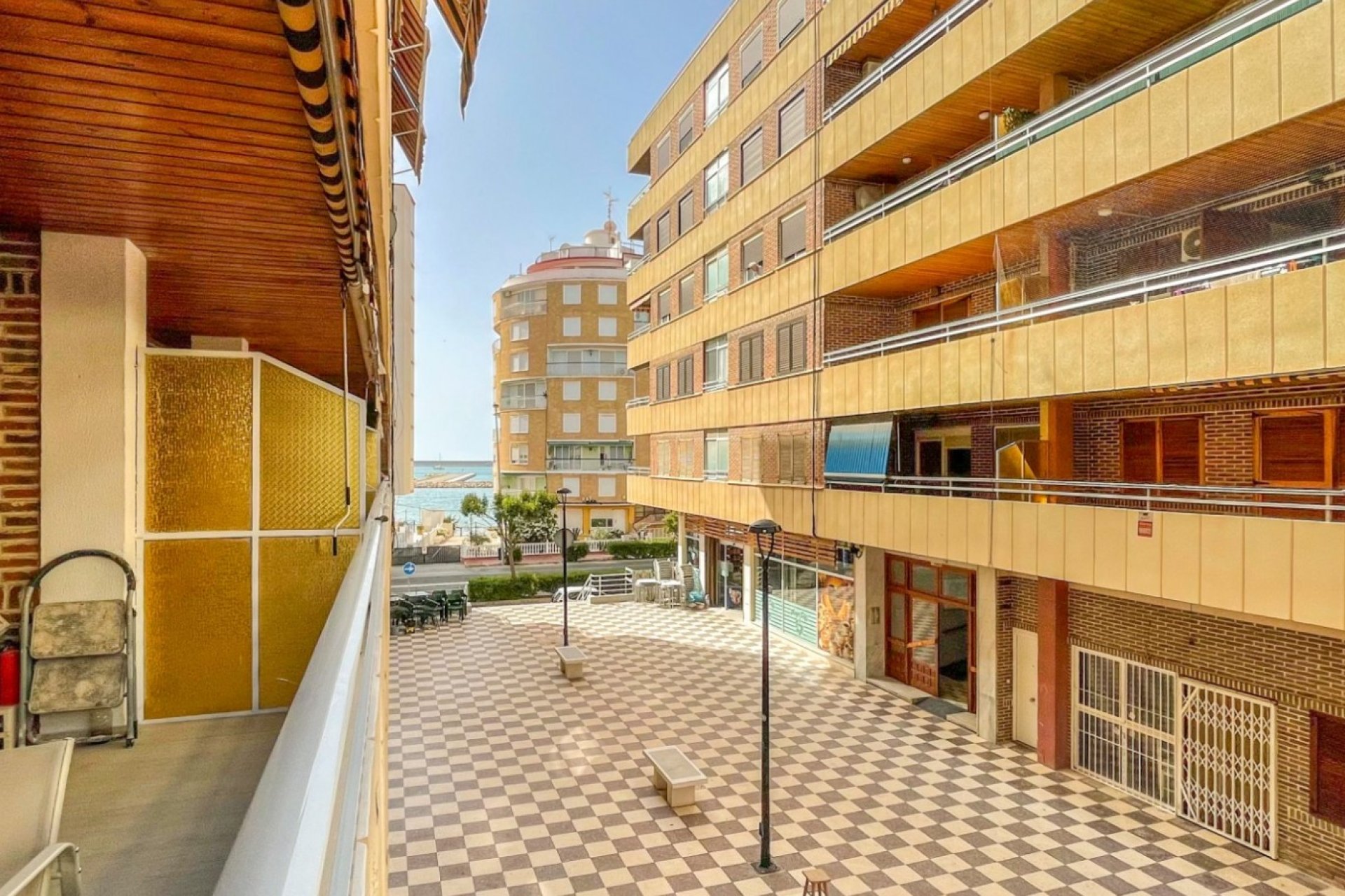 Reventa - Apartamento / piso - Torrevieja - El Acequión - Los Náufragos