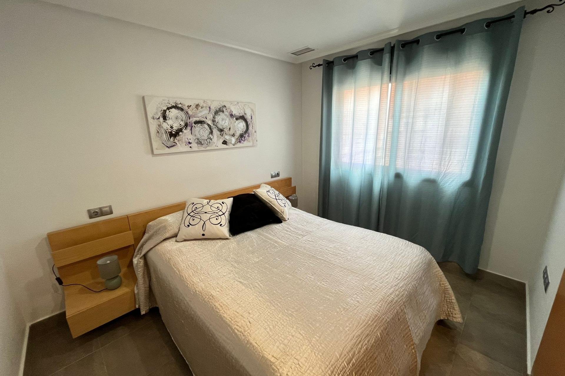 Reventa - Apartamento / piso - Torrevieja - La Mata pueblo