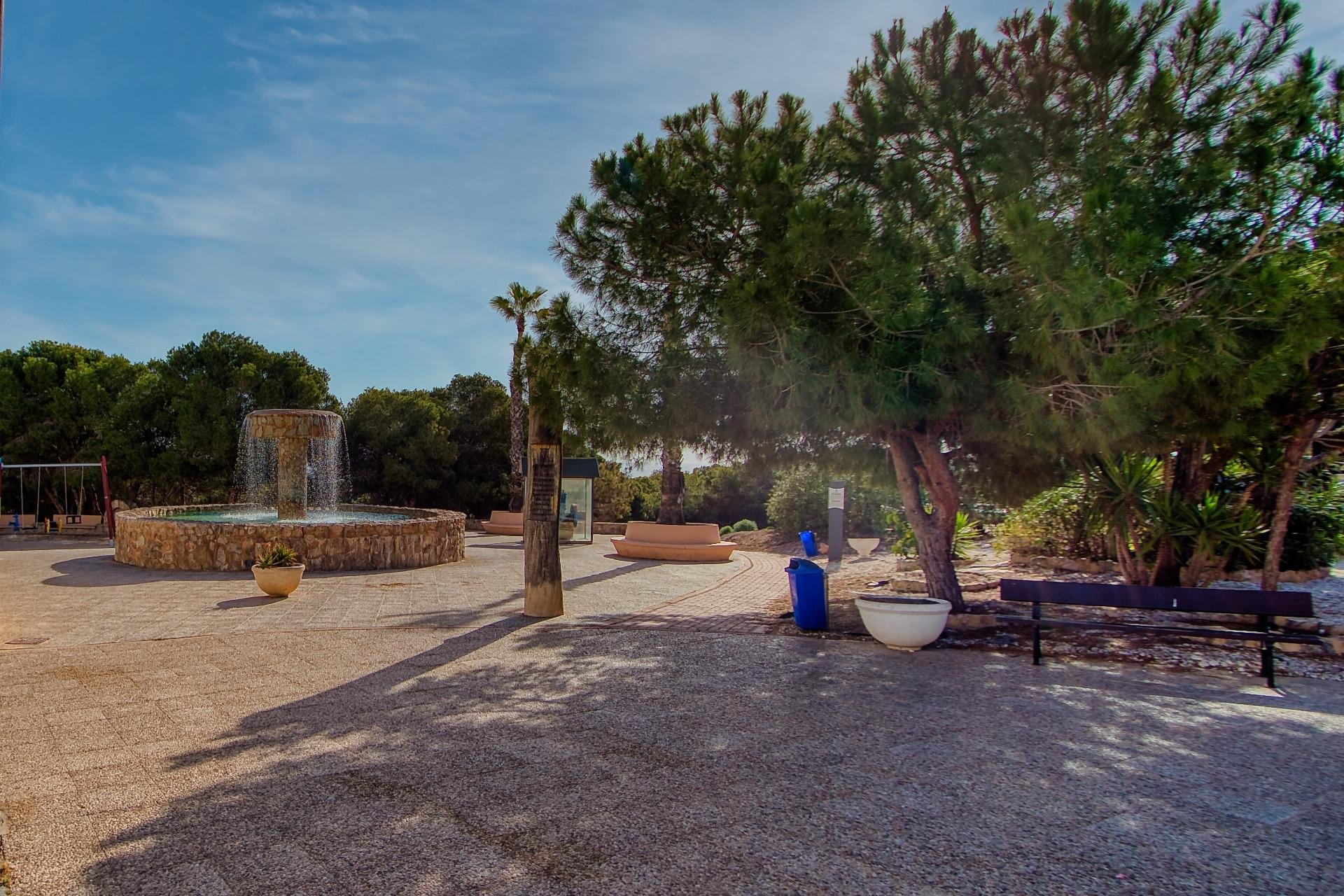 Reventa - Apartamento / piso - Torrevieja - La Mata pueblo