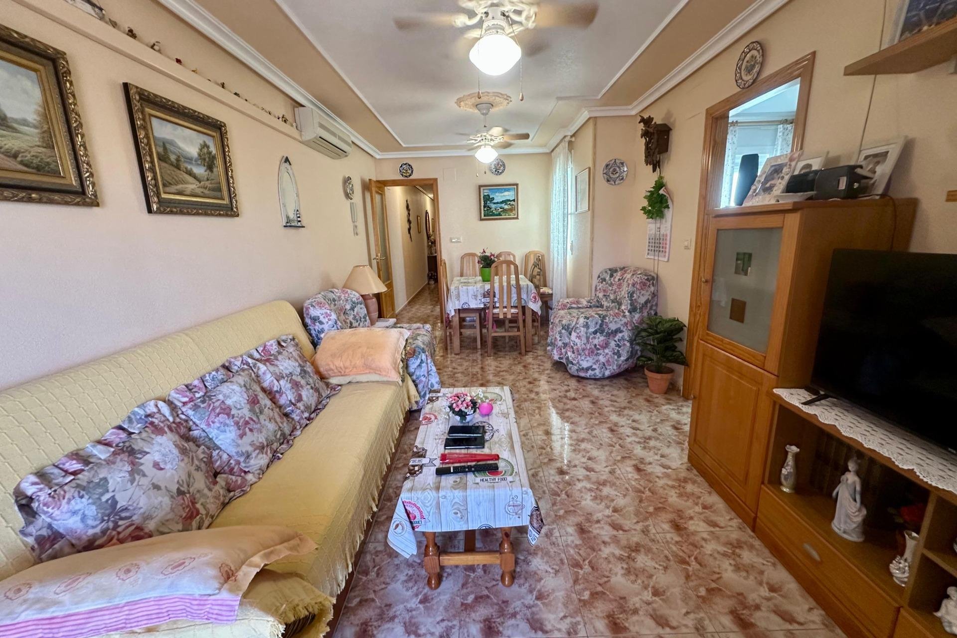Reventa - Apartamento / piso - Torrevieja - La Mata pueblo