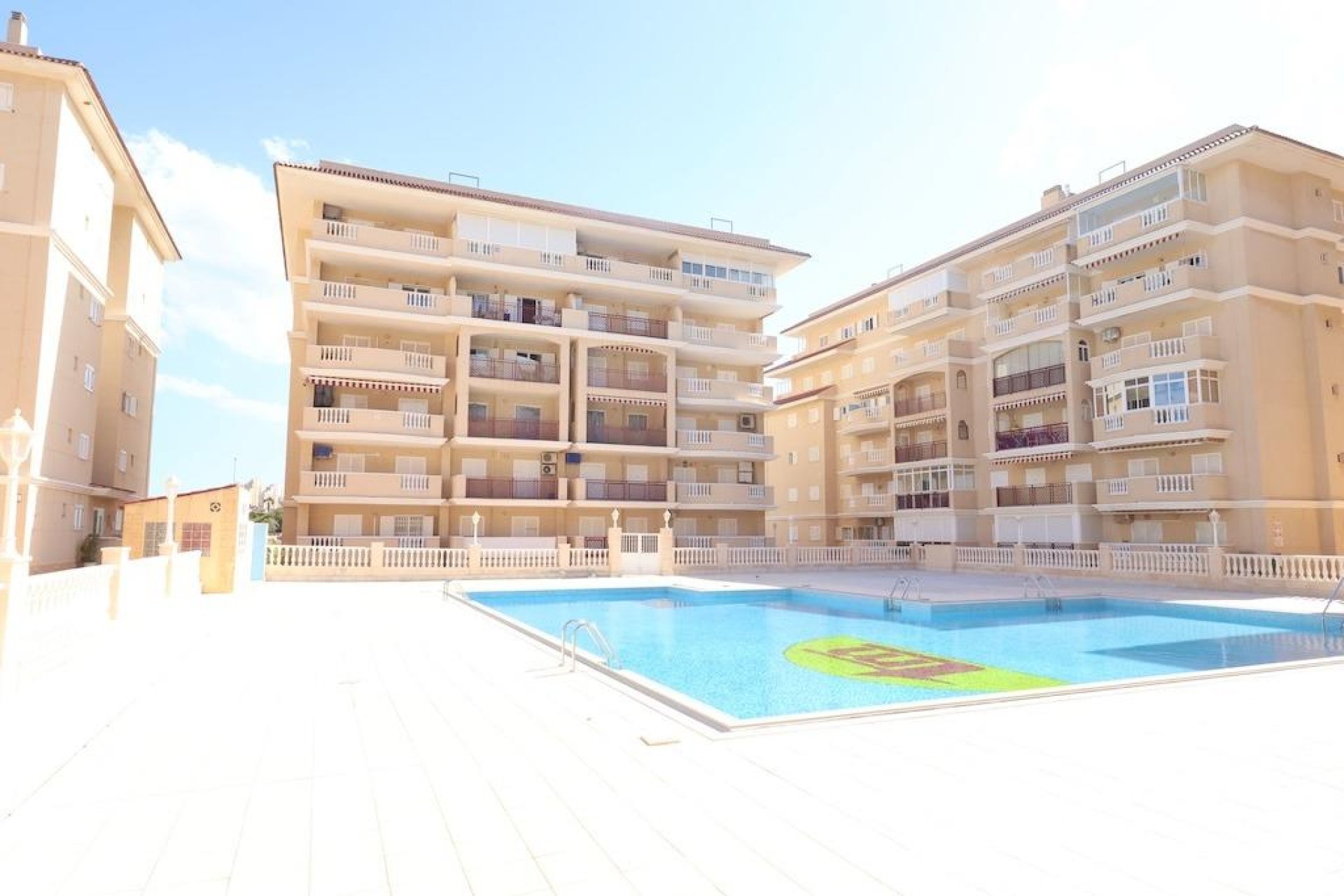 Reventa - Apartamento / piso - Torrevieja - La Mata